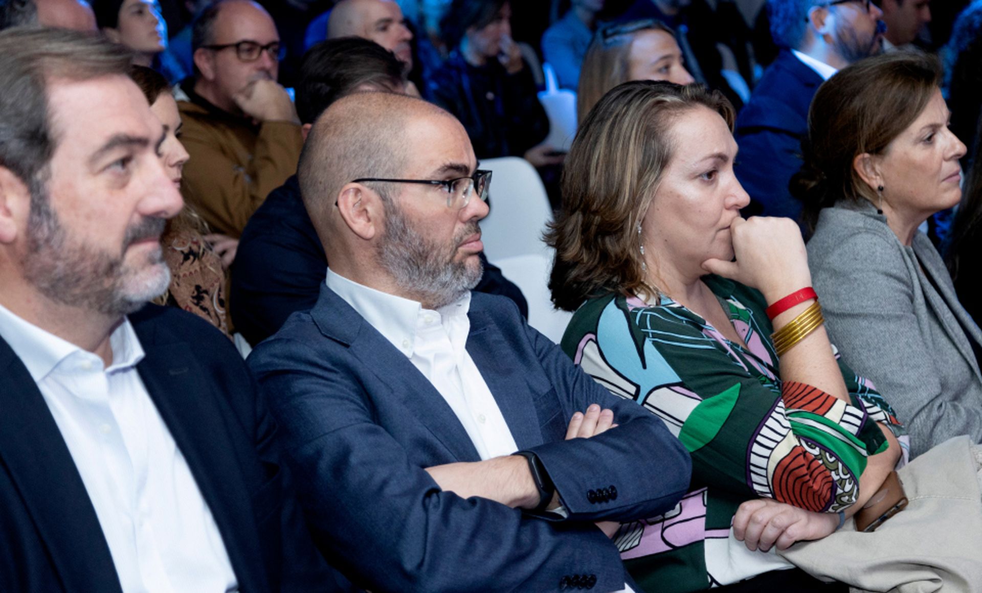 De izquierda a derecha, Ángel Sáenz de Cenzano, consejero delegado de LinkedIn España; Unai Asenjo, cofundador y co-consejero delegado de Indexa Capital; Beatriz Garrido, responsable de Relaciones con los Medios de Indexa Capital; y Rosa Ramos, directora de Comunicación Externa de L'Oréal en España y Portugal.