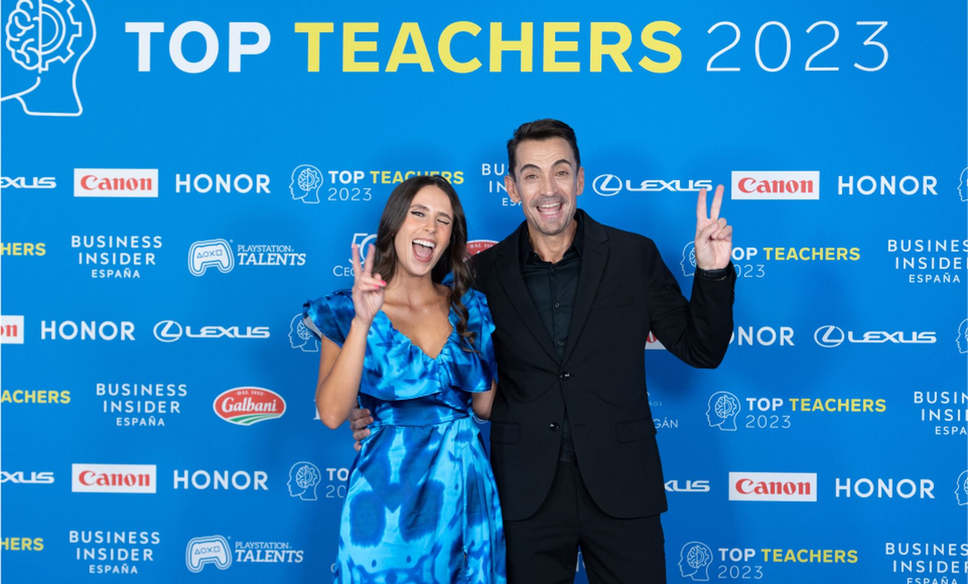 María G. Durán (@mariaspeaksenglish) y Manuel del Campo, CEO de Business Insider España y presentadores de la gala Top Teachers 2023.