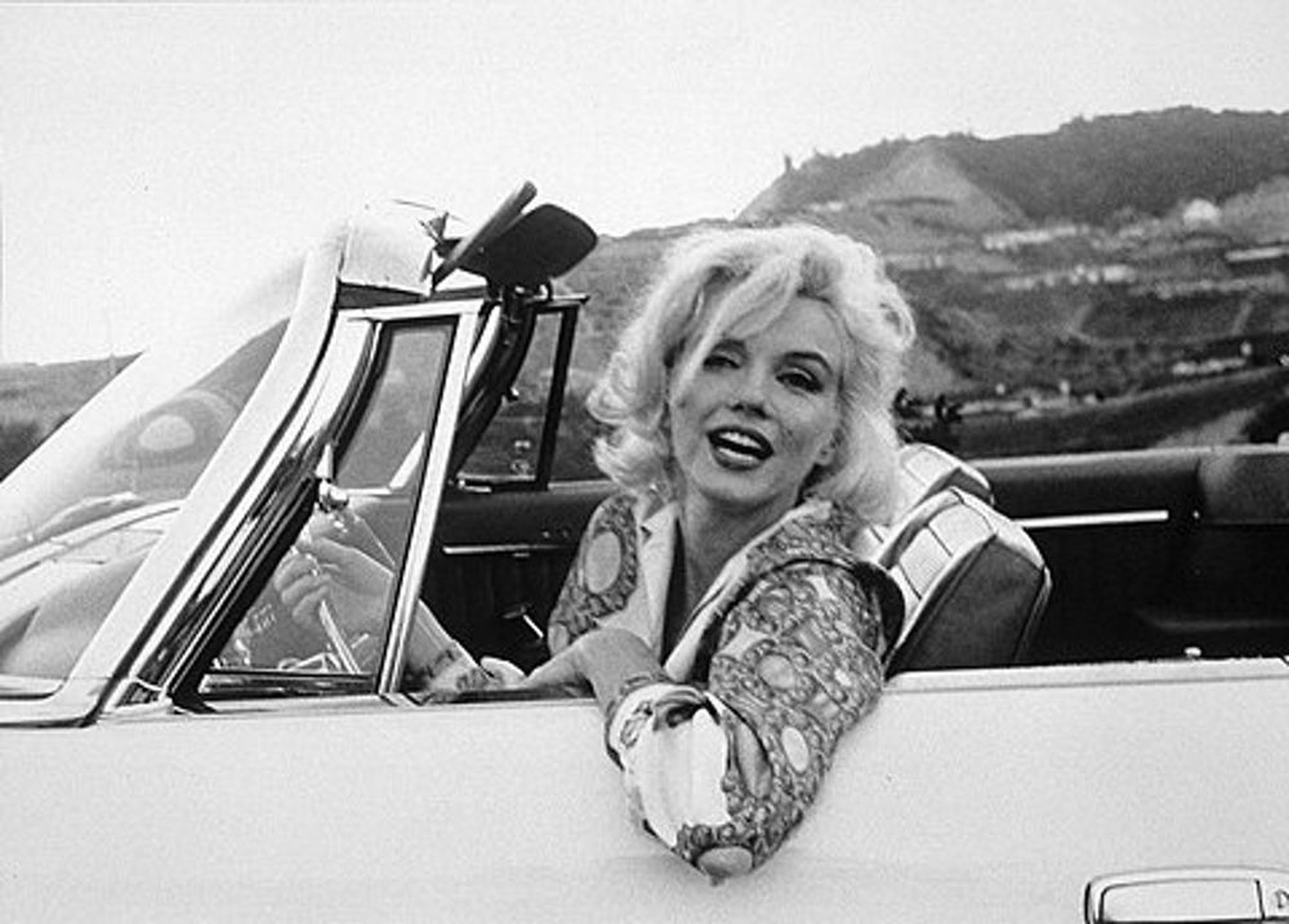 Marilyn en su Chrysler 300h Convertible en 1962