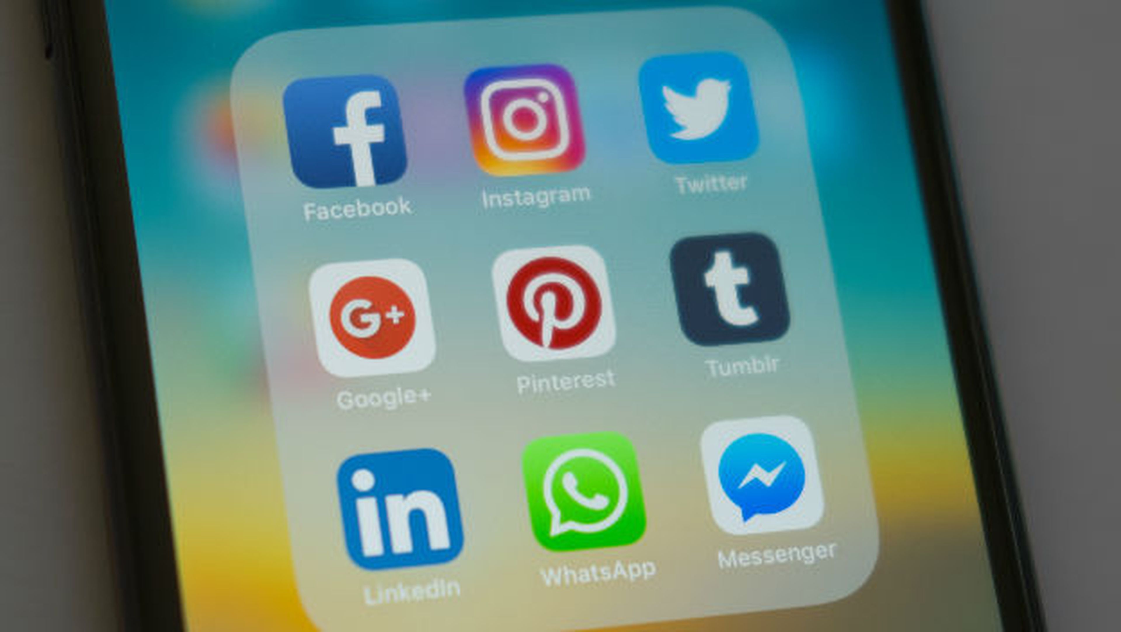 Facebook no podrá tomar datos de los usuarios de WhatsApp en Francia.
