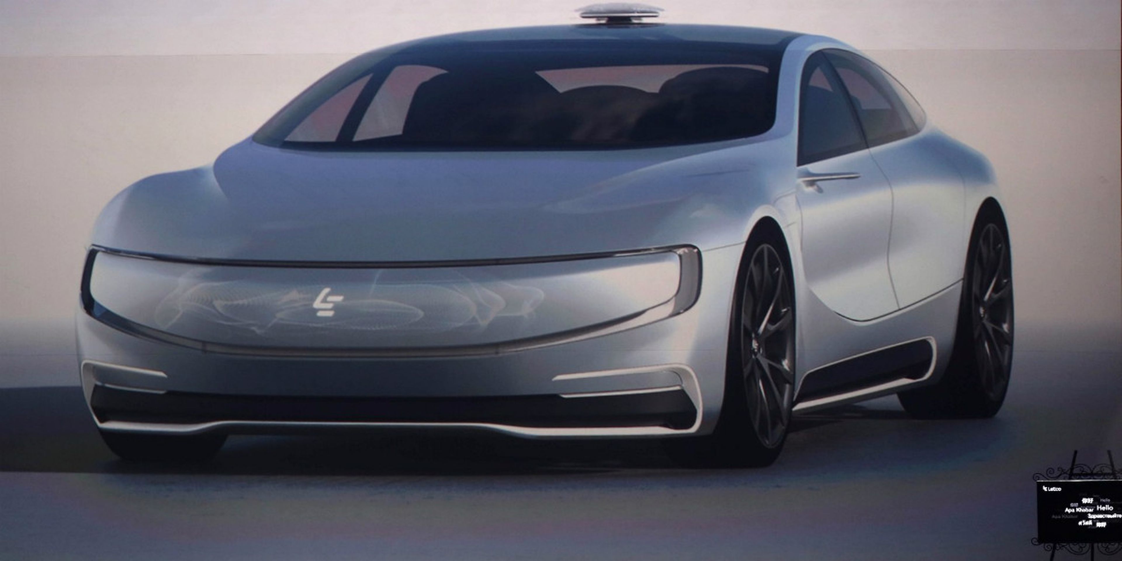 La compañía china de internet LeEco revela su modelo de vehículo eléctrico sin conductor LeSee.