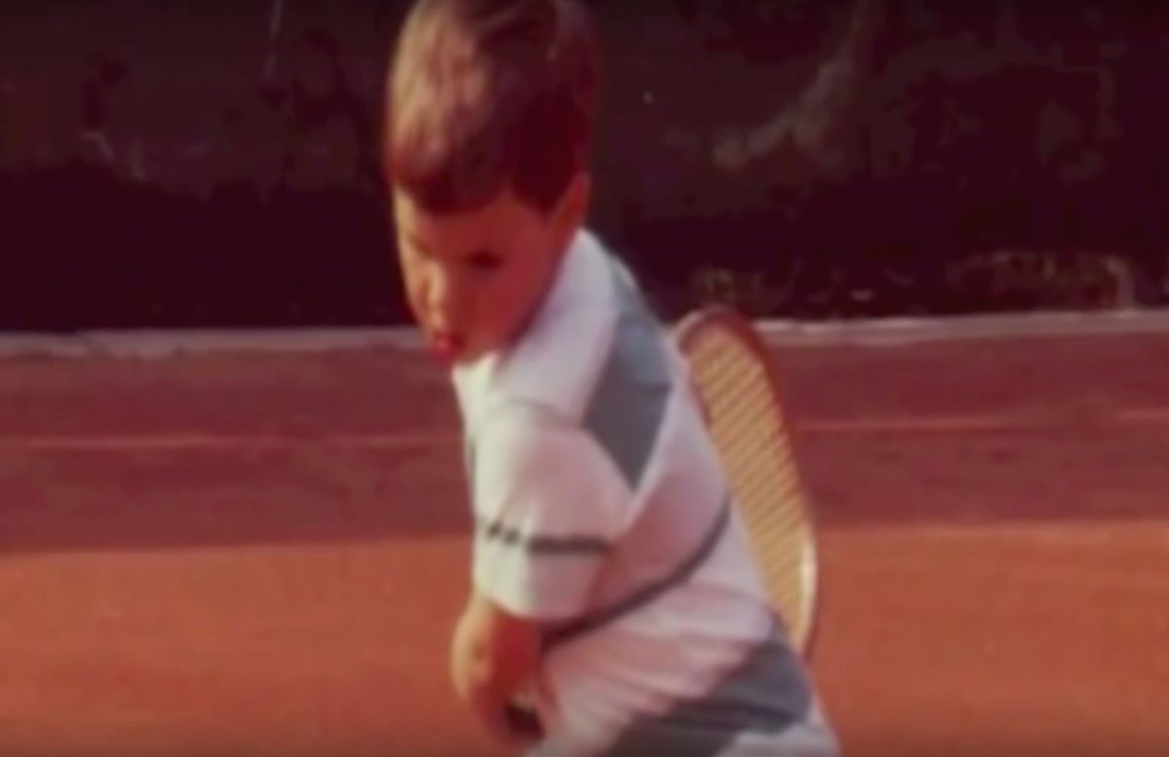 [RE] Jugador de tenis Roger Federer.
