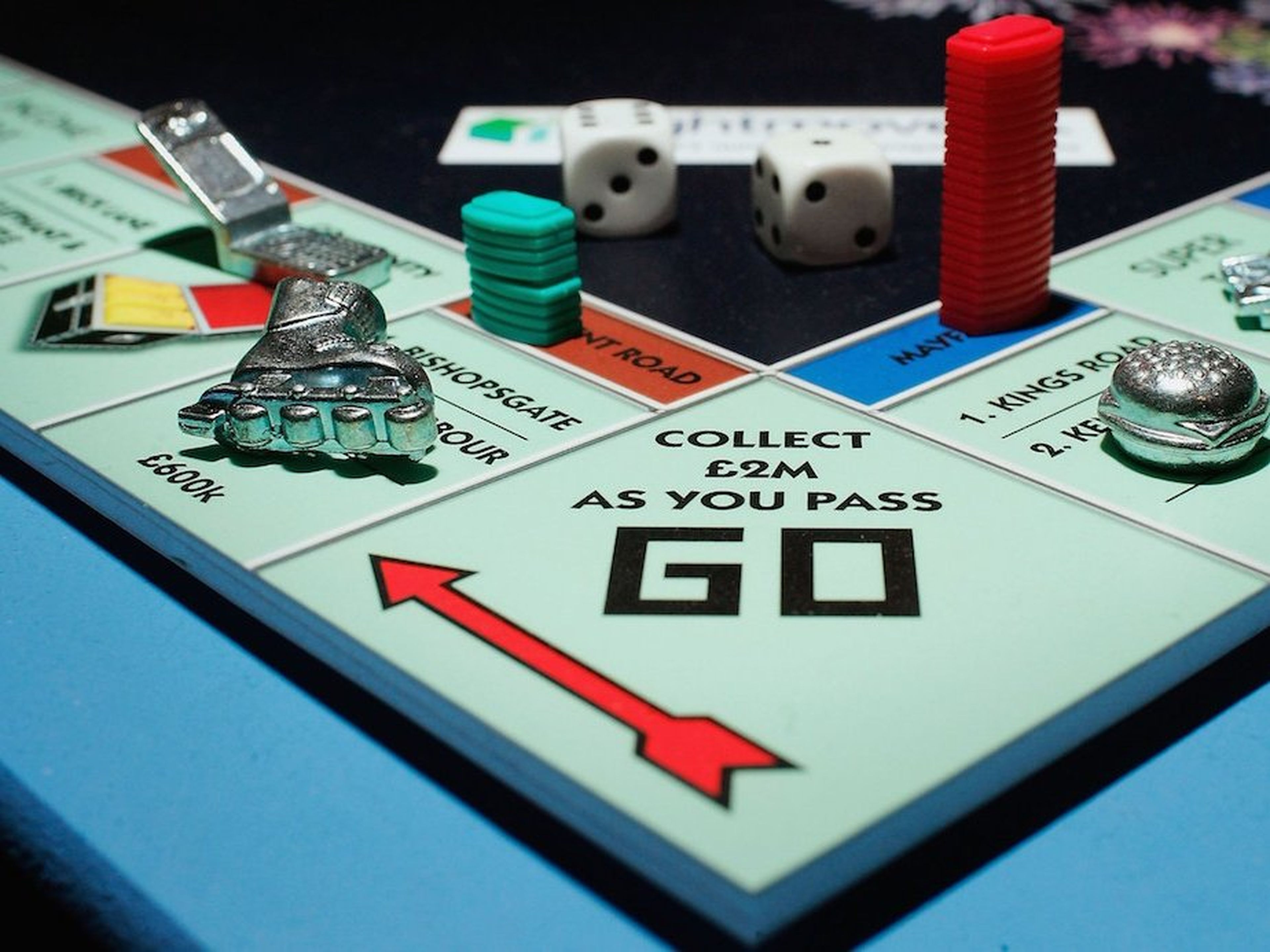 Un tablero de Monopoly.