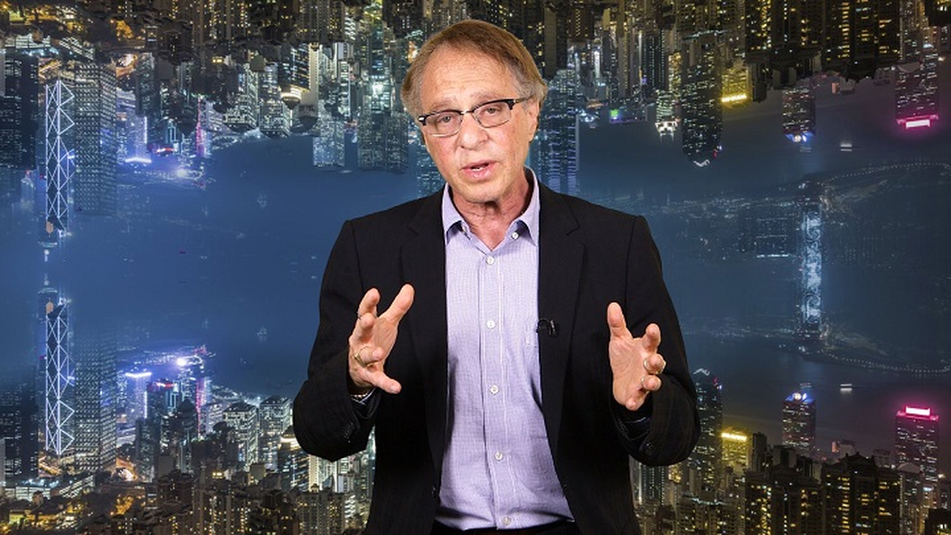 El futurista Ray Kurzweil lleva mucho tiempo prediciendo nuestro futuro como cíborgs.