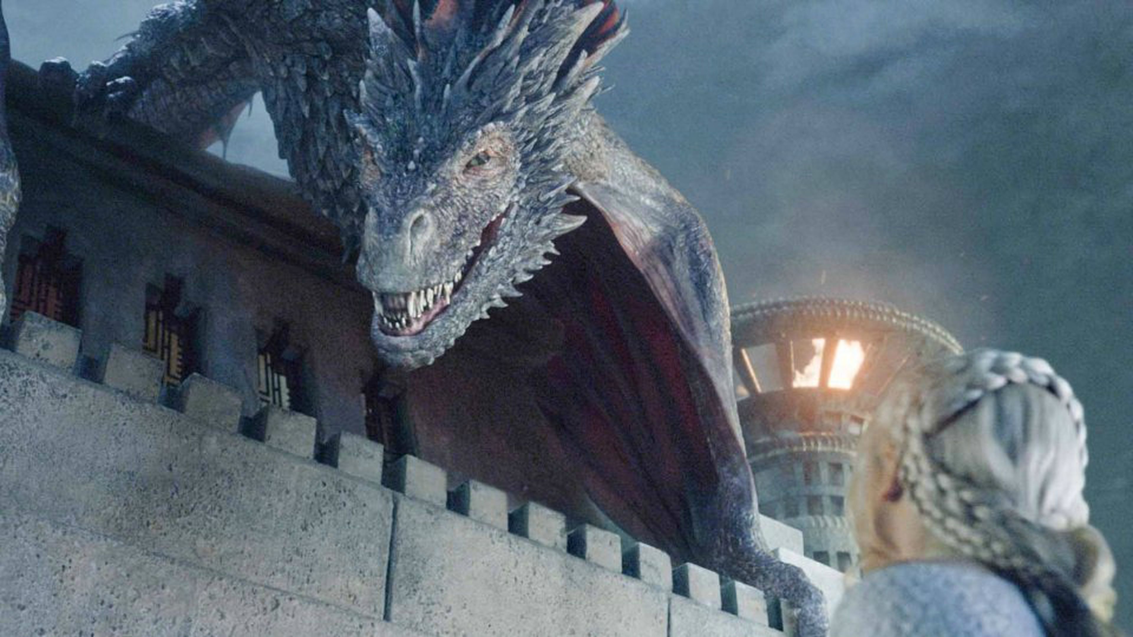 Drogon y Daenerys Targaryen en la serie de HBO 'Juego de Tronos'.