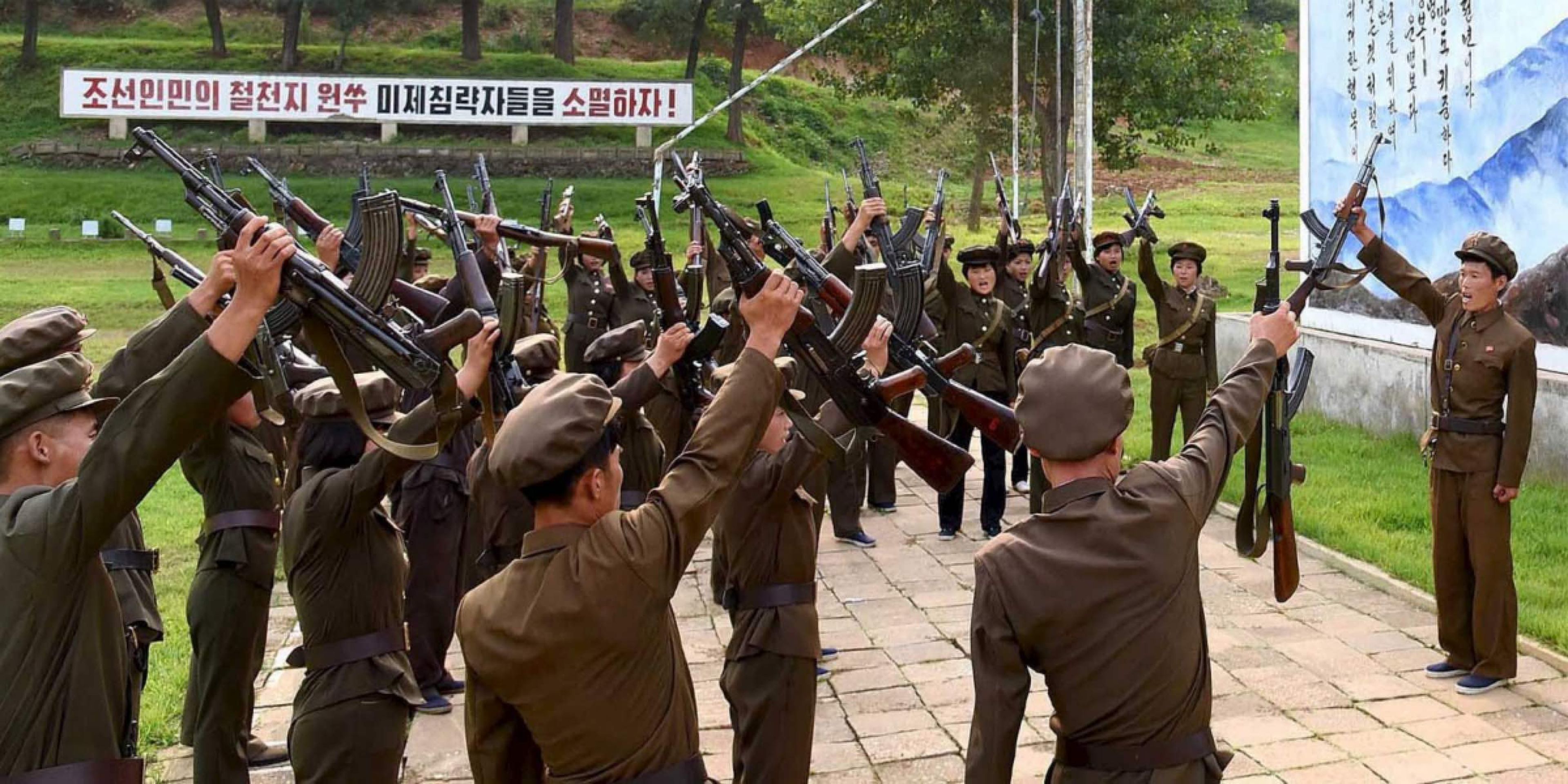 Reclutas del ejército de Cora del Norte en Pyongyang