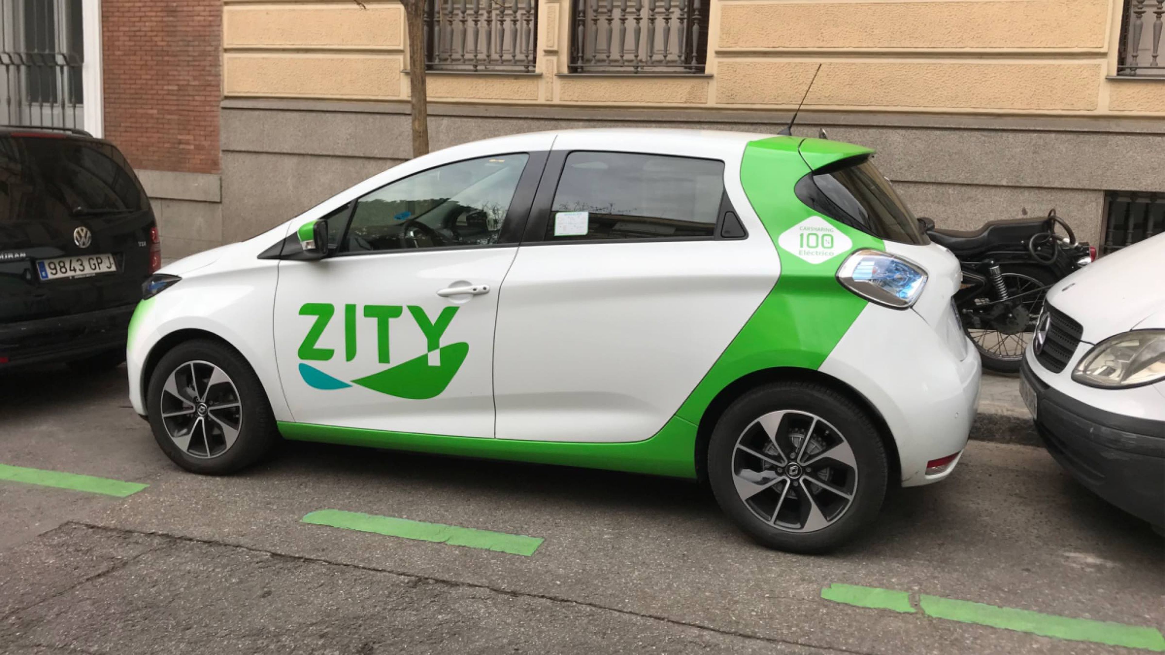 La flota de Zity, última en llegar, es la más moderna y los coches tienen más autonomía espacio en el interior.