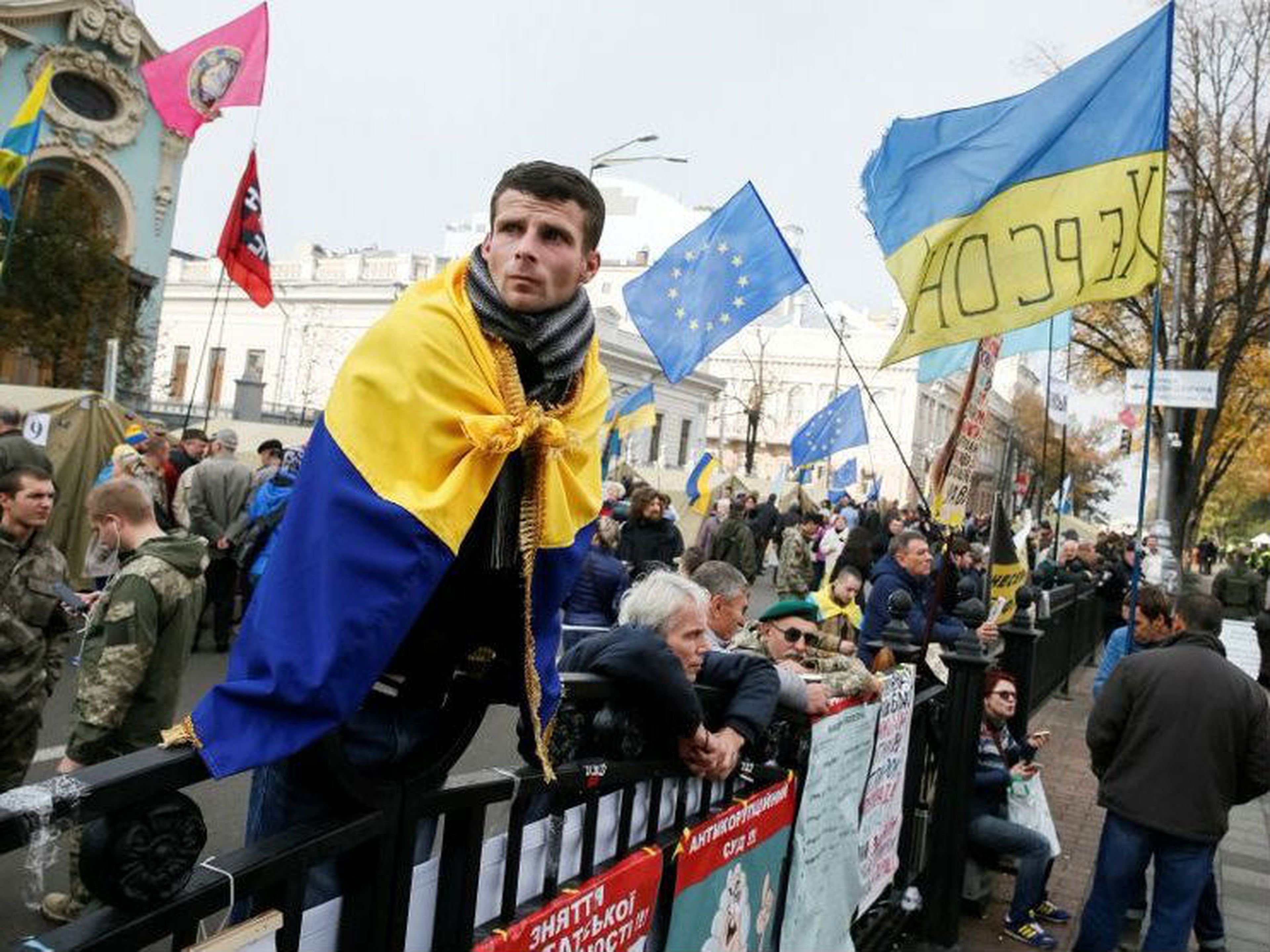 Protesta cerca del Parlamento de Ucrania en Kiev, la capital del país.