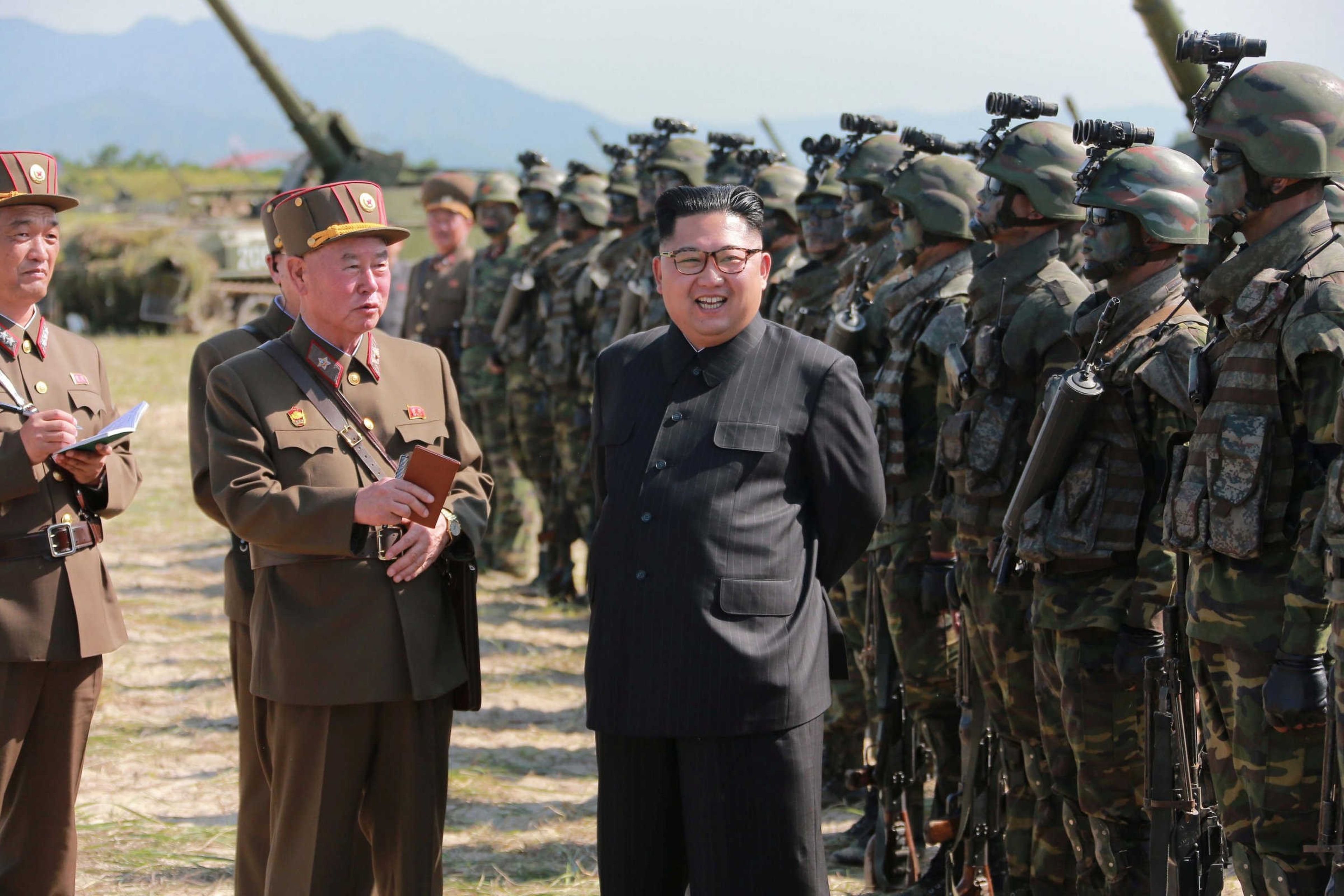 En el centro, Kim Jong Un, líder de Corea del Norte.