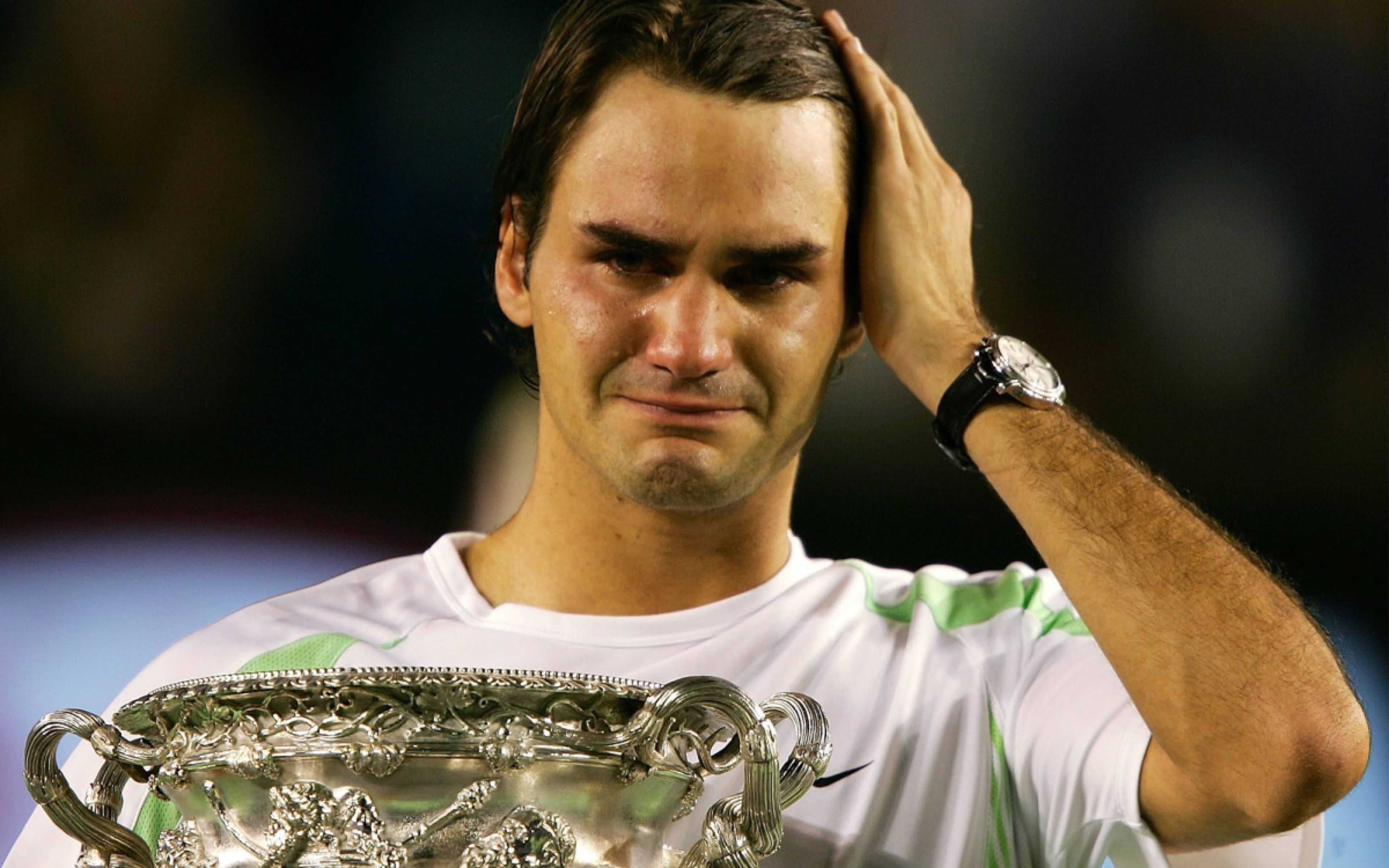 Al igual que le pasa a Cristiano, Federer a veces es de lágrima fácil. Aquí, en 2006, cuando ganó el Abierto de Australia.