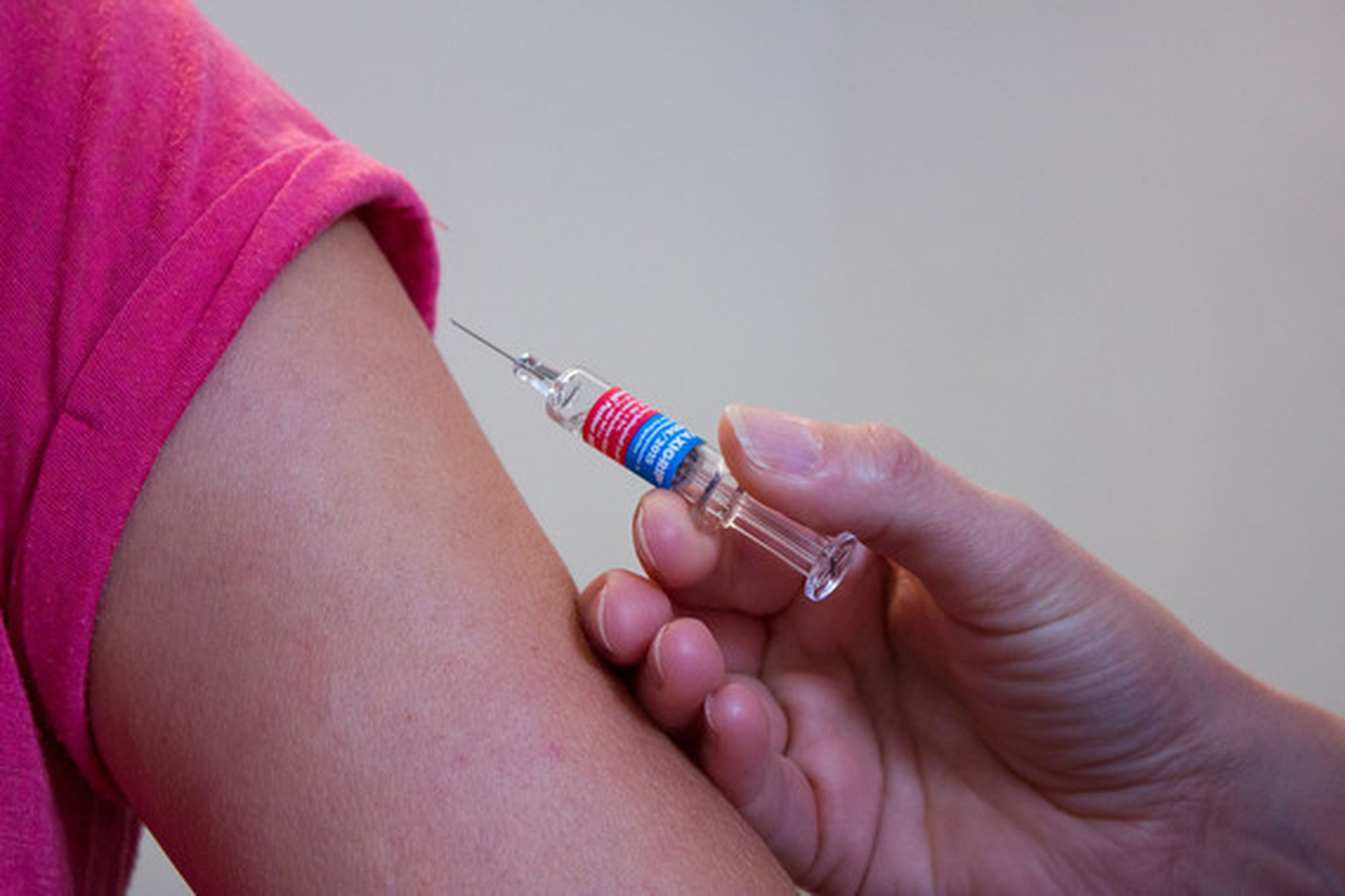 Las vacunas protegen hoy al 86% de la población mundial y, según los datos de la OMS, evitan la muerte de dos millones de personas al año.