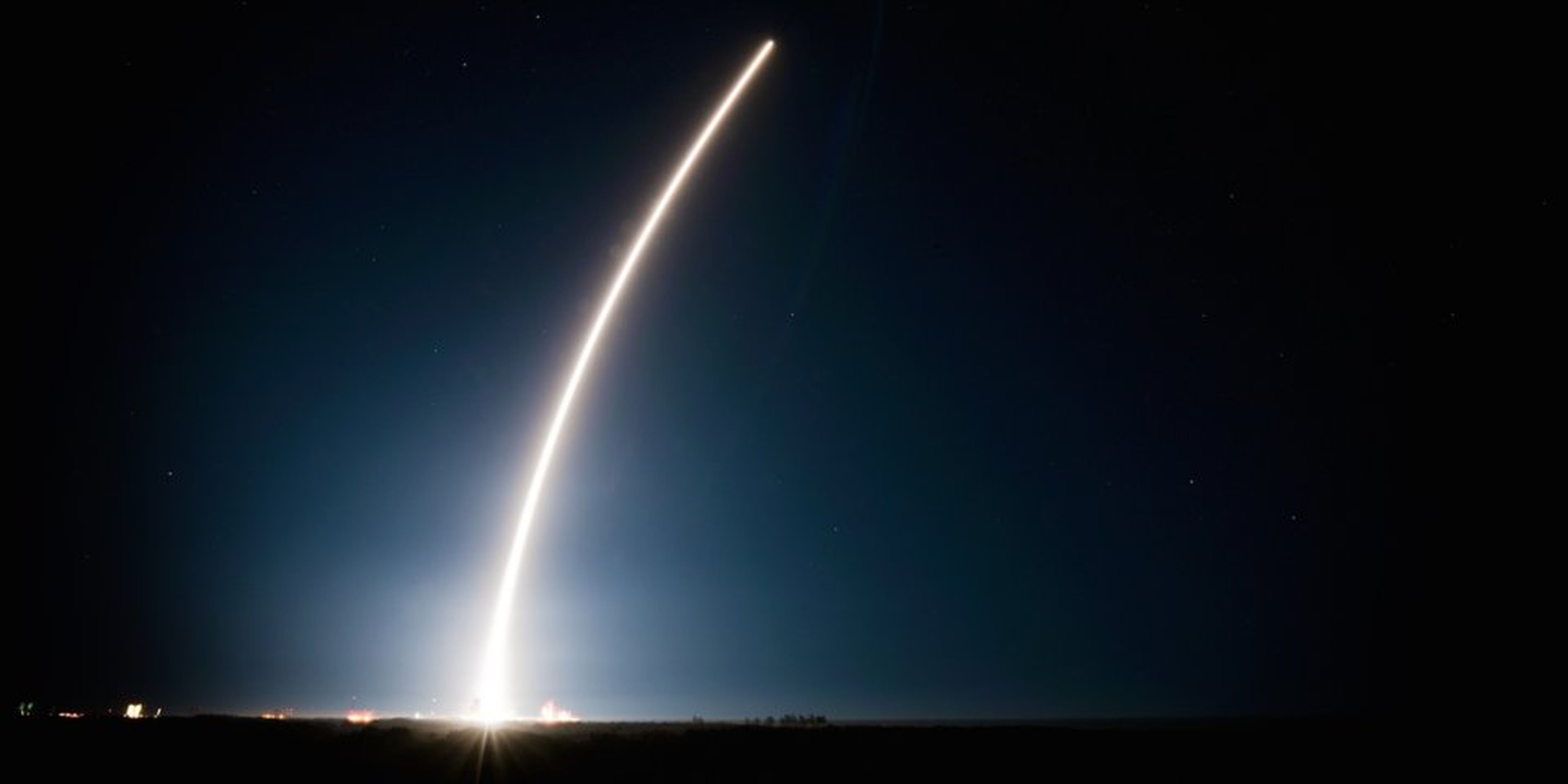 Un cohete Atlas V que transporta el satélite GEO Flight 4 dotado de un sistema infrarrojo espacial despega desde la estación de la Fuerza Aérea en Cabo Cañaveral, Florida, el 19 de enero de 2018.