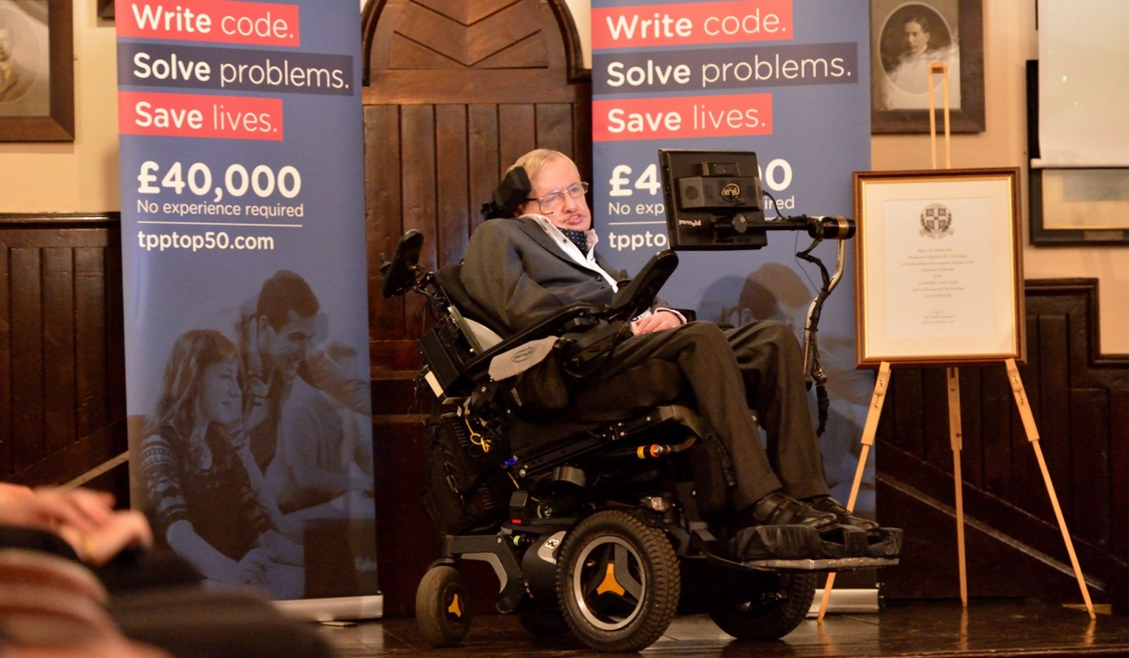 Stephen Hawking en un evento en Cambridge en noviembre de 2017