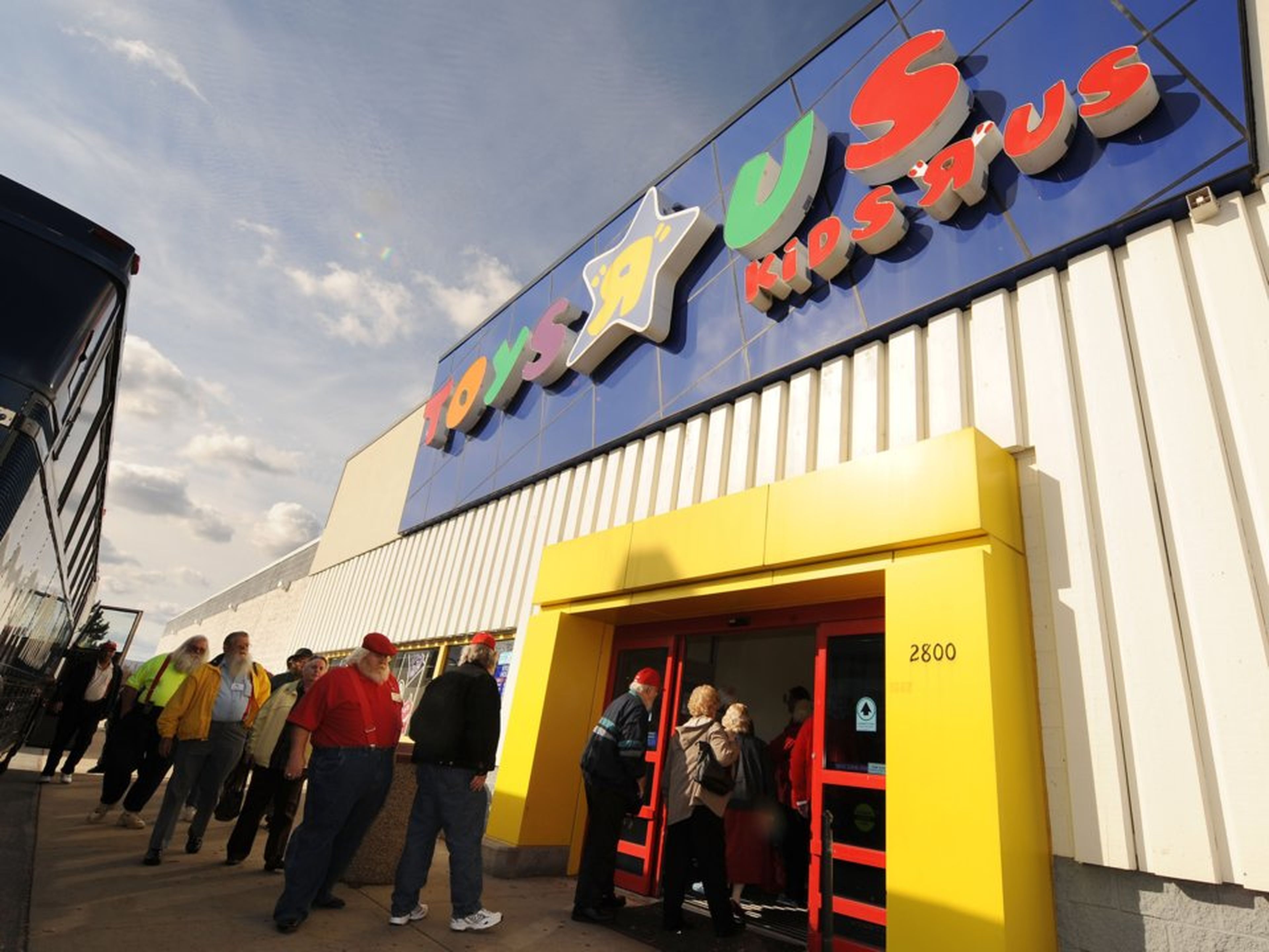 Las tiendas de la famosa distribuidora de juguetes Toys 'R' Us va a cerrar sus puertas en EE.UU.