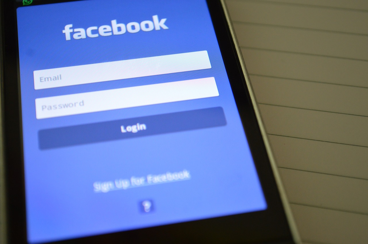 Conseguir todos tus datos de Facebook es absurdamente fácil con Facebook  Login