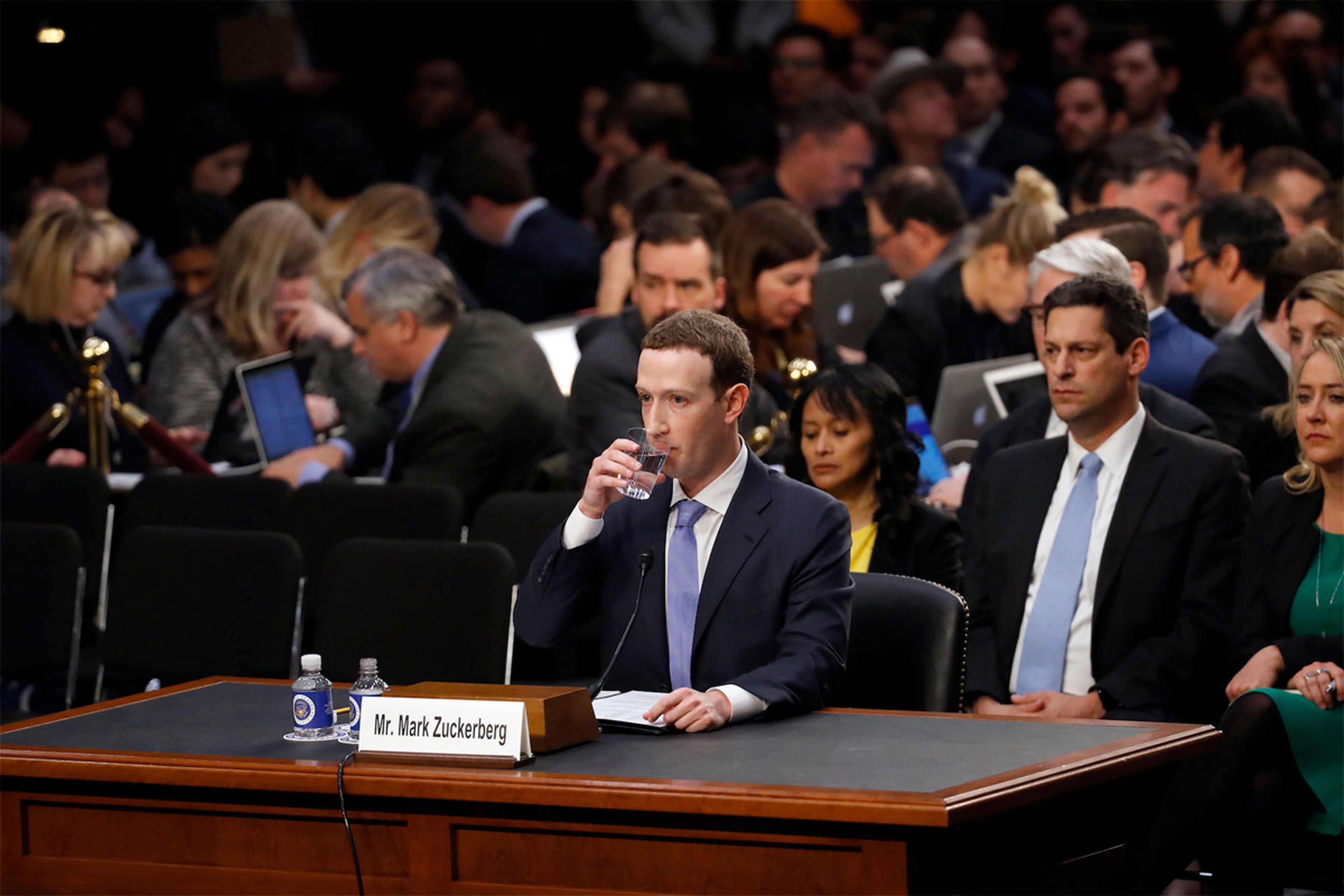 El CEO de Facebook, Mark Zuckerberg, durante su comparecencia ante el Senado de los Estados Unidos del pasado martes.