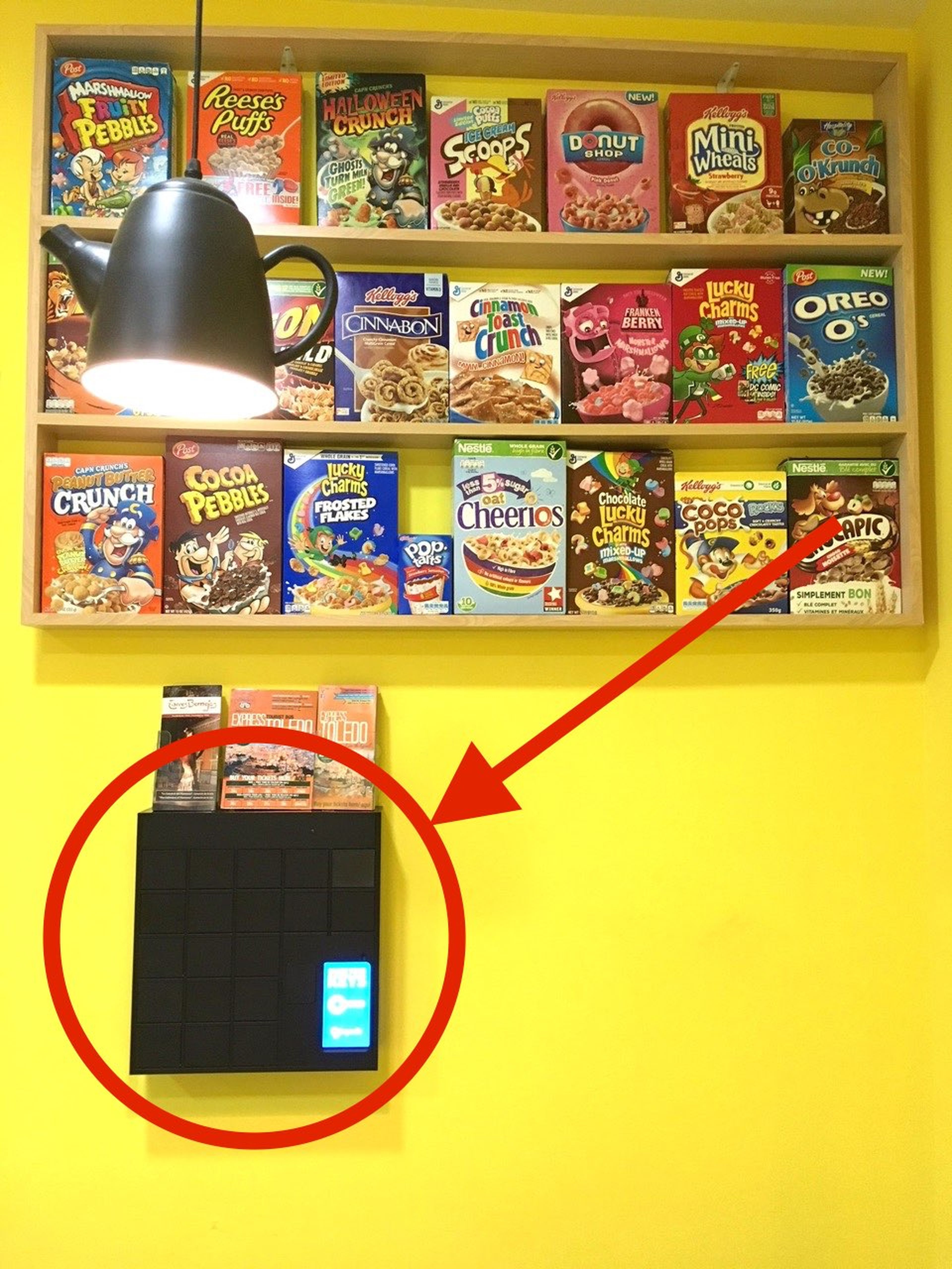 La taquilla de KeyCafe bajo los cereales de Cereal Talent