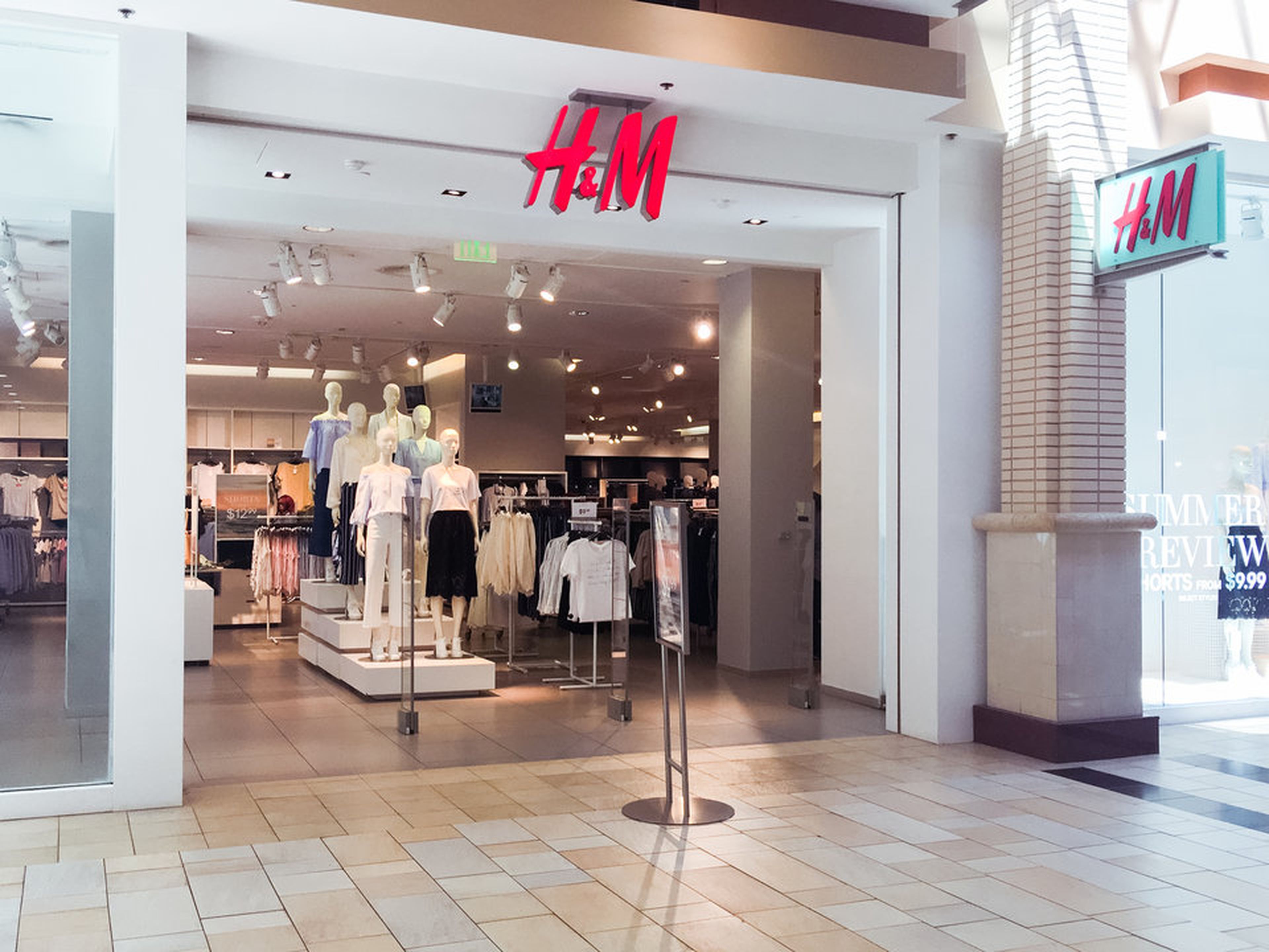 Zara o H&M? Visitamos tiendas y la es clara por una | Business Insider España