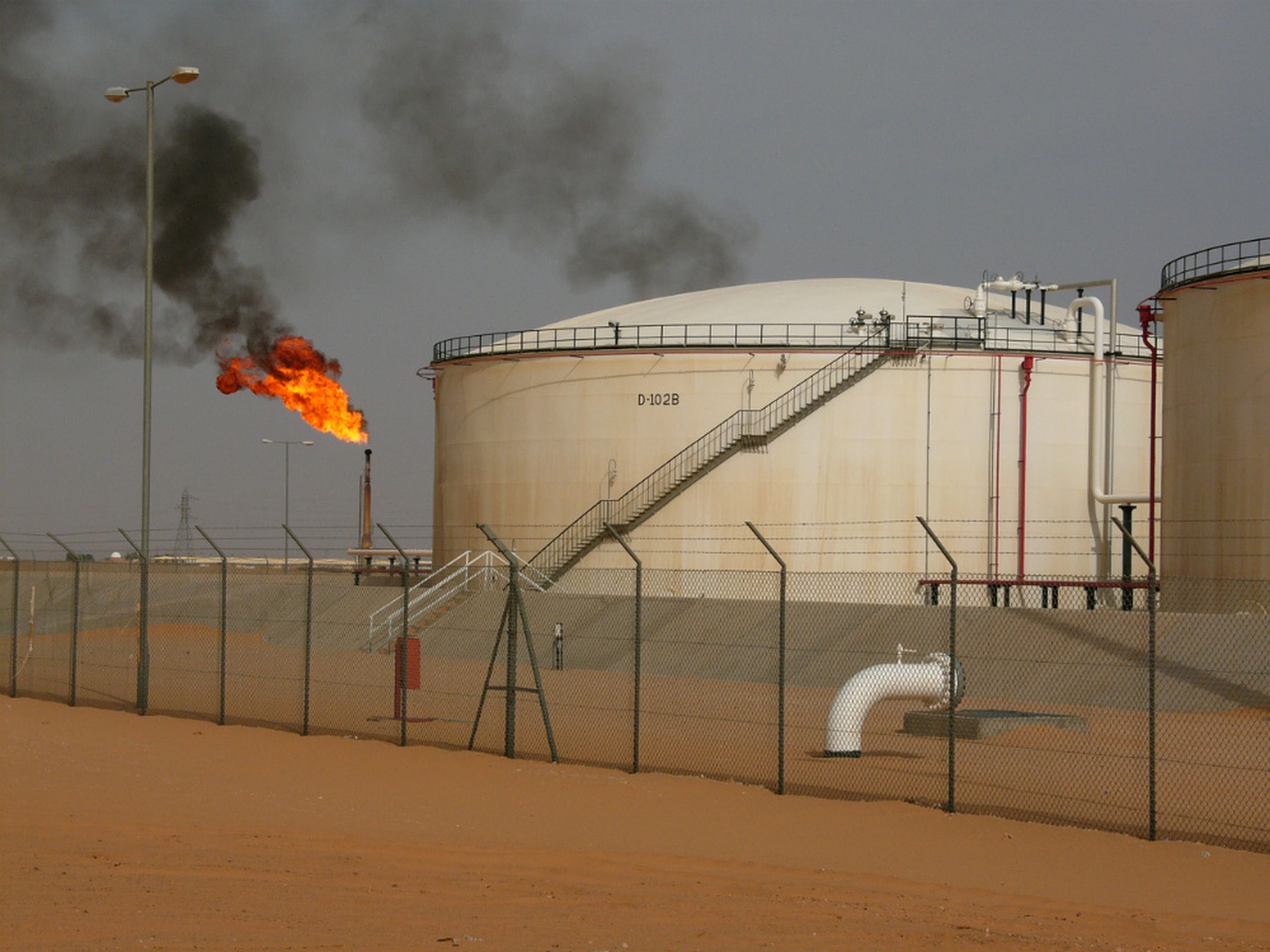 Instalación petrolífera en Libia