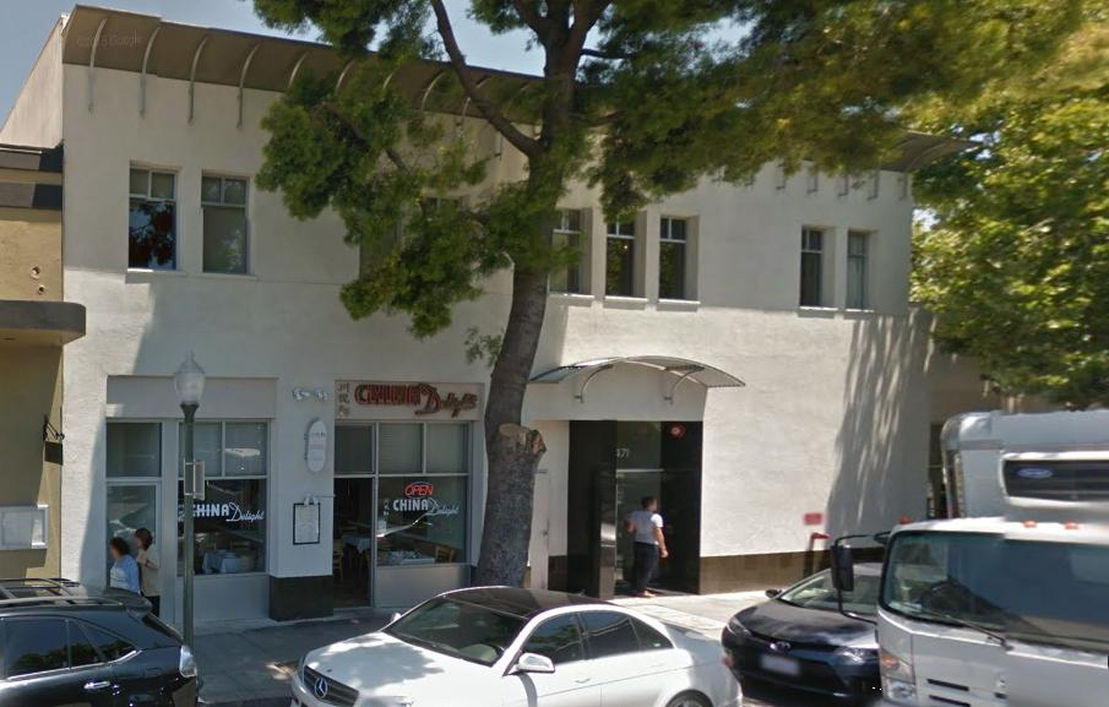 Esa oficina, en el centro de Palo Alto, era increíblemente modesta.