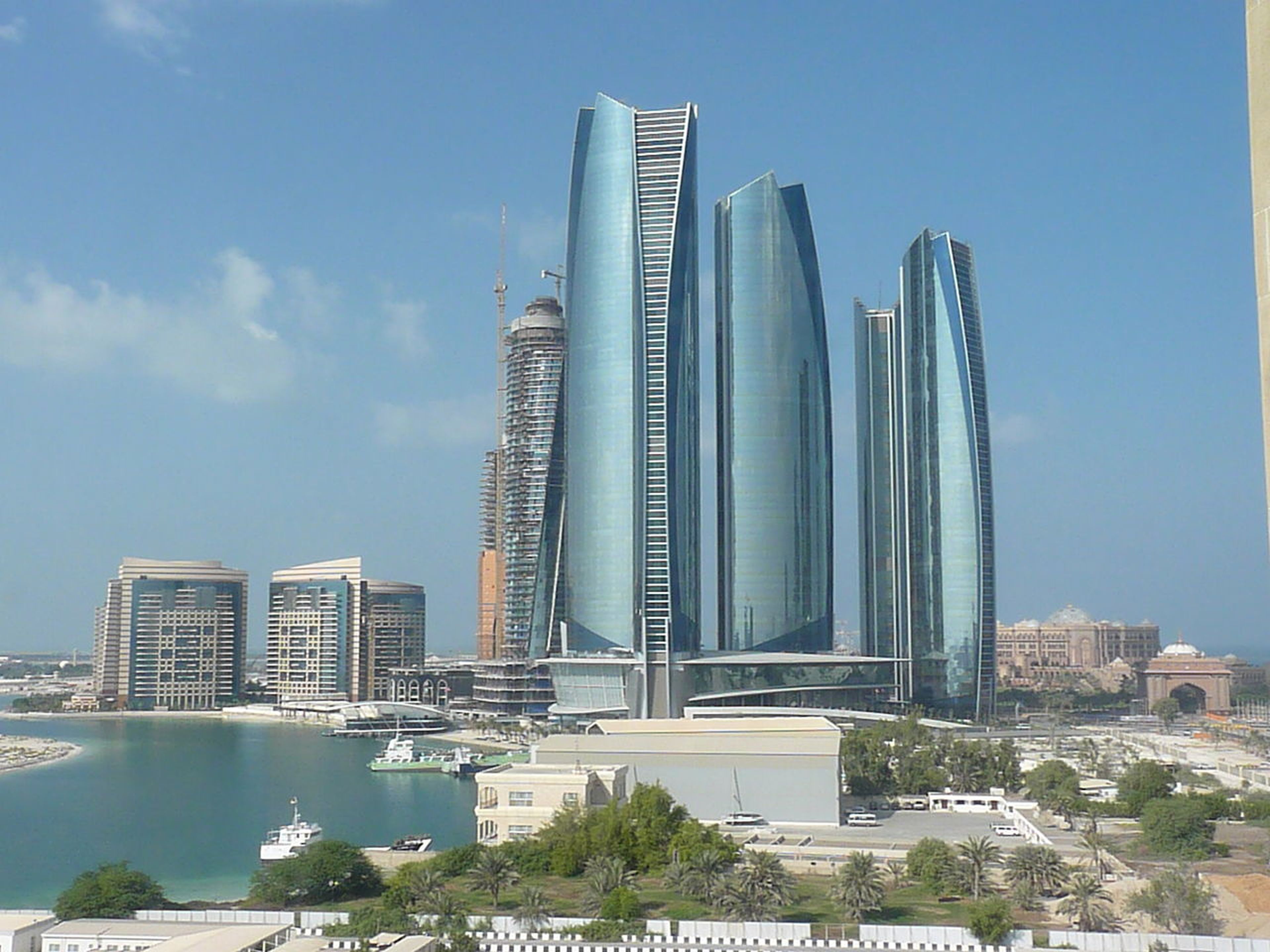 Torres en Abu Dhabi, Emiratos Árabes unidos