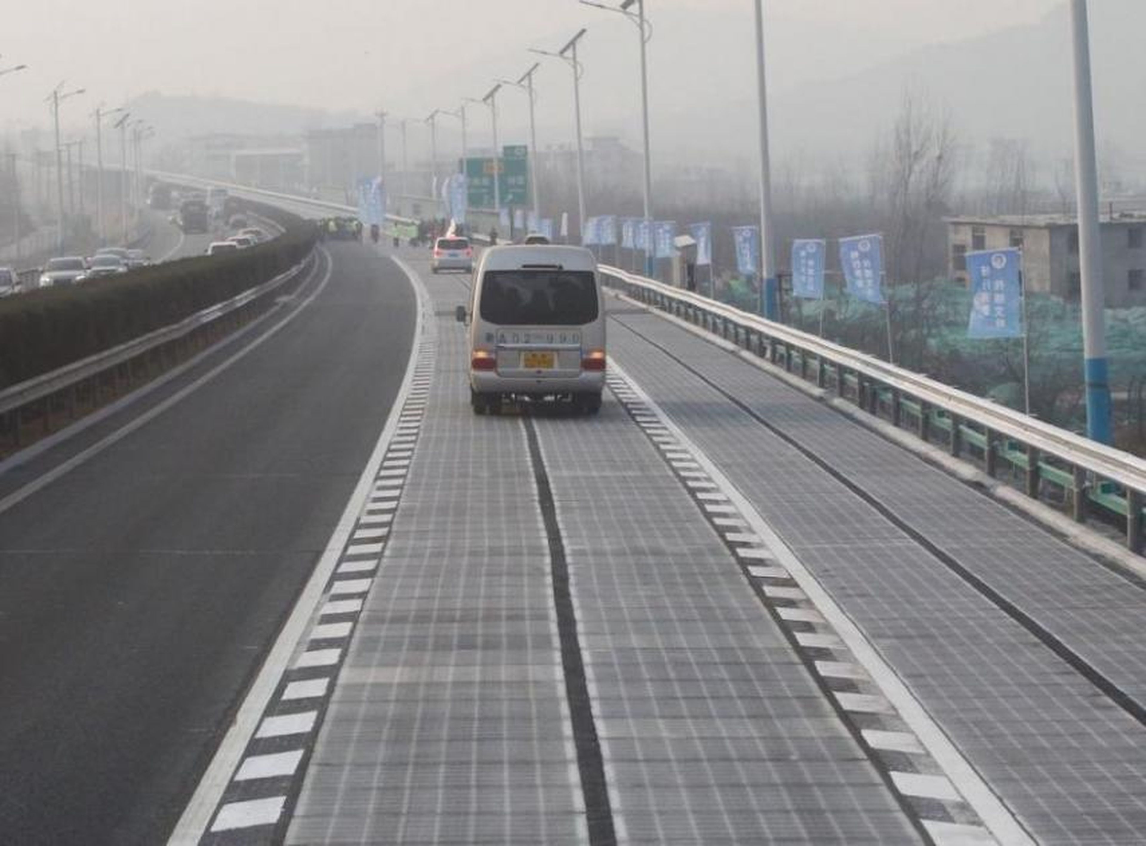 La autopista solar de Jinan, China