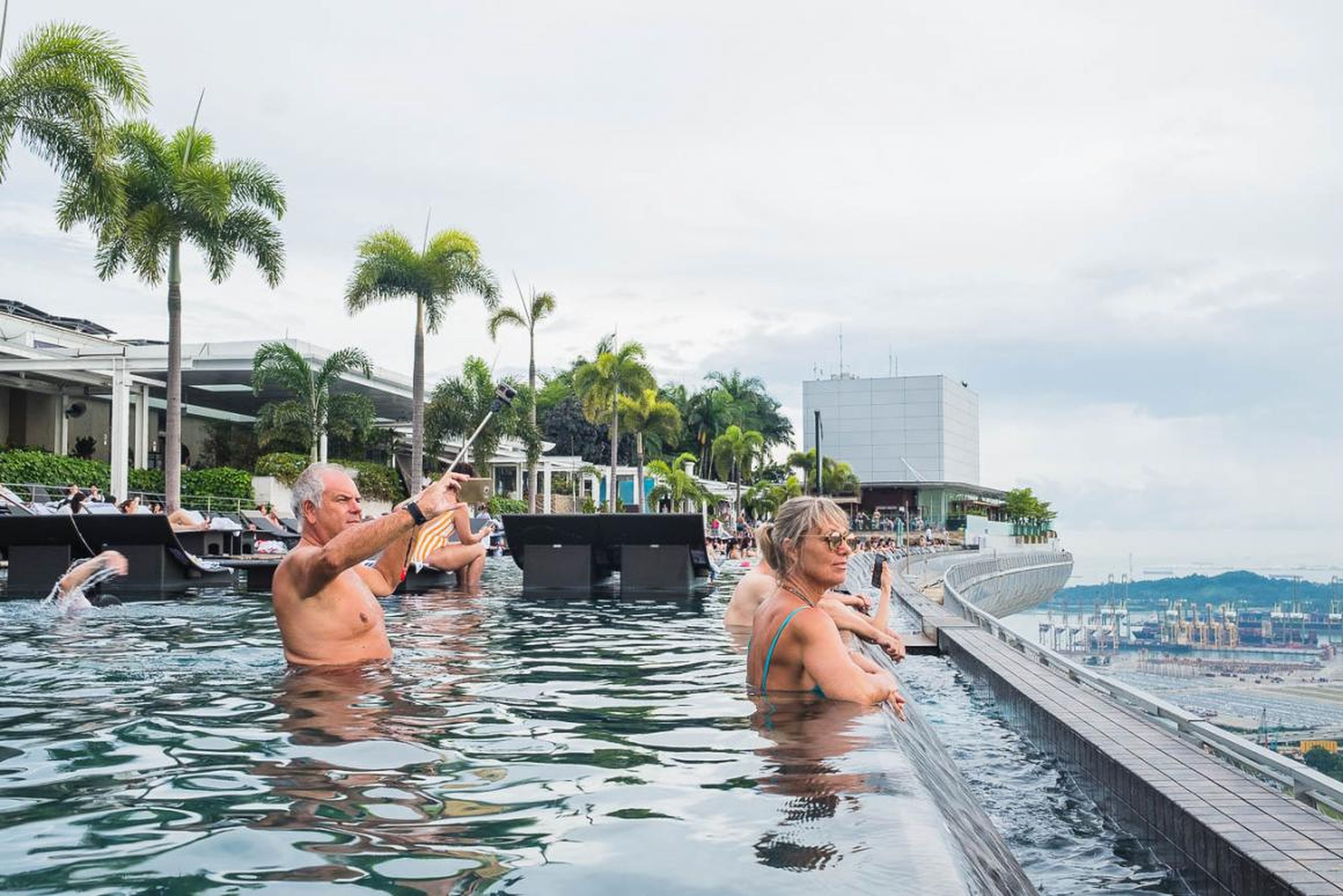 If you plan on getting that perfect Instagram photo in the world's largest rooftop infinity pool, beware: Everyone else is trying to do the same thing. It's exhausting.