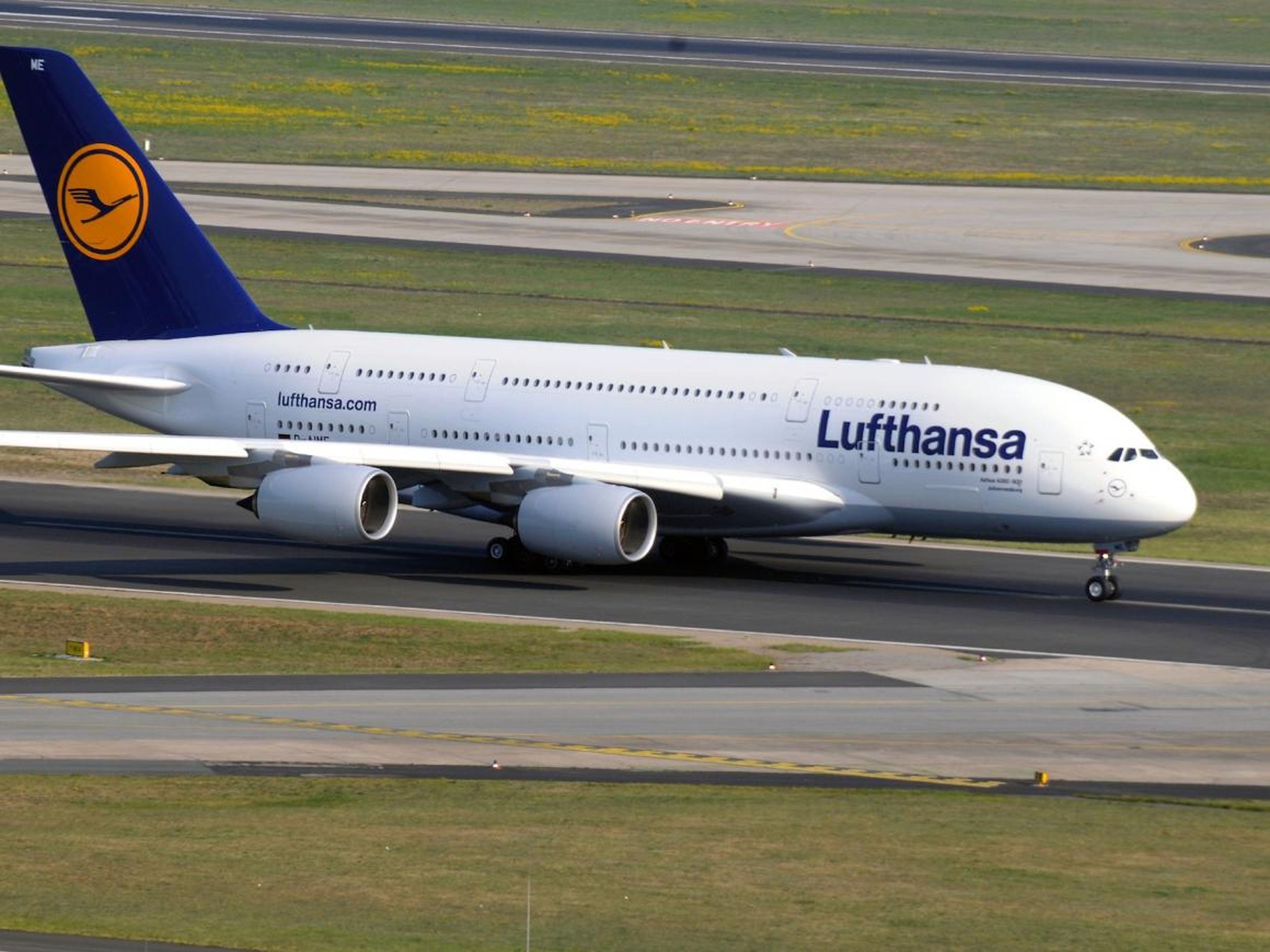 ... Lufthansa ...