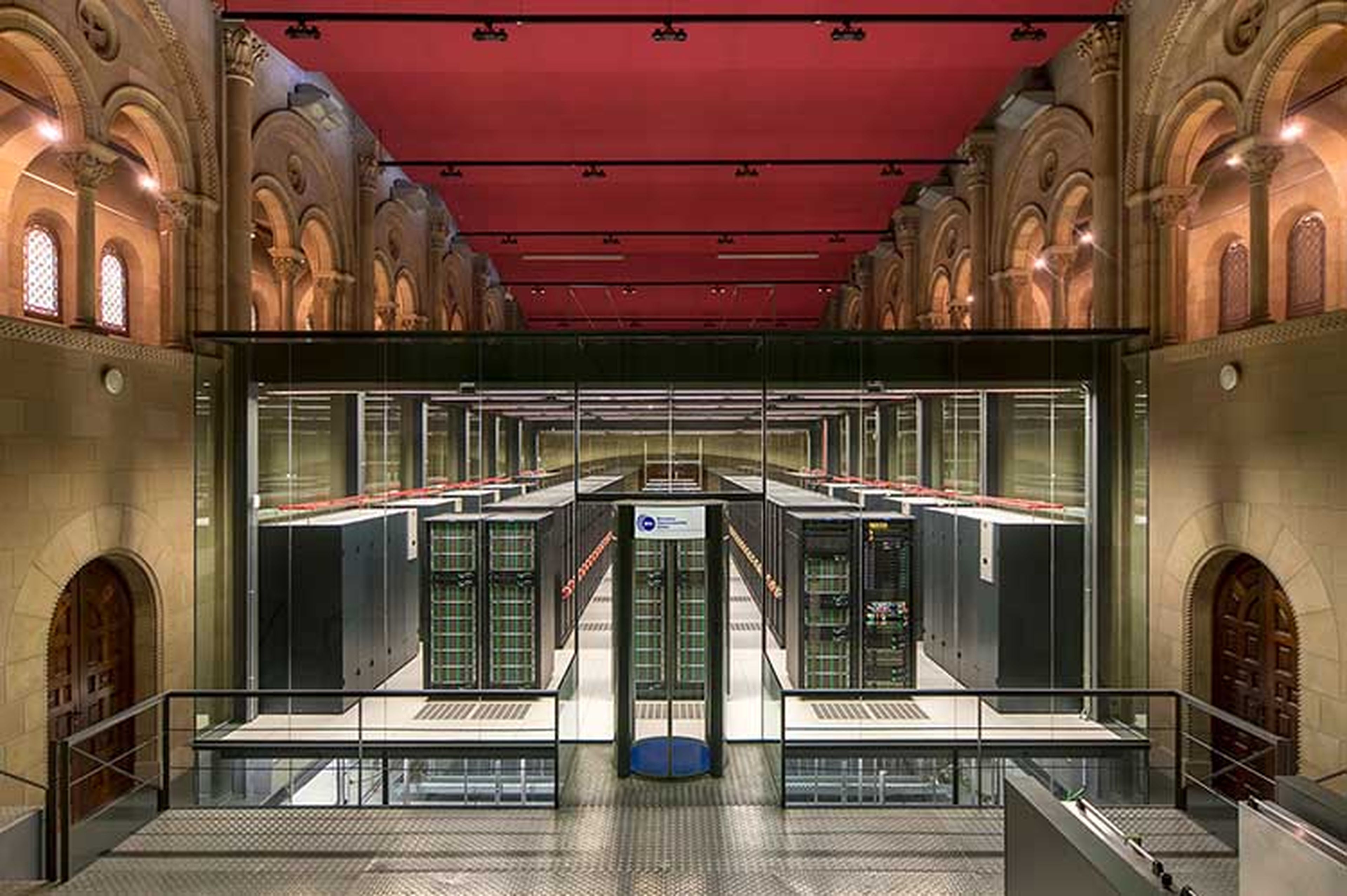 Interior del Barcelona Supercomputing Center