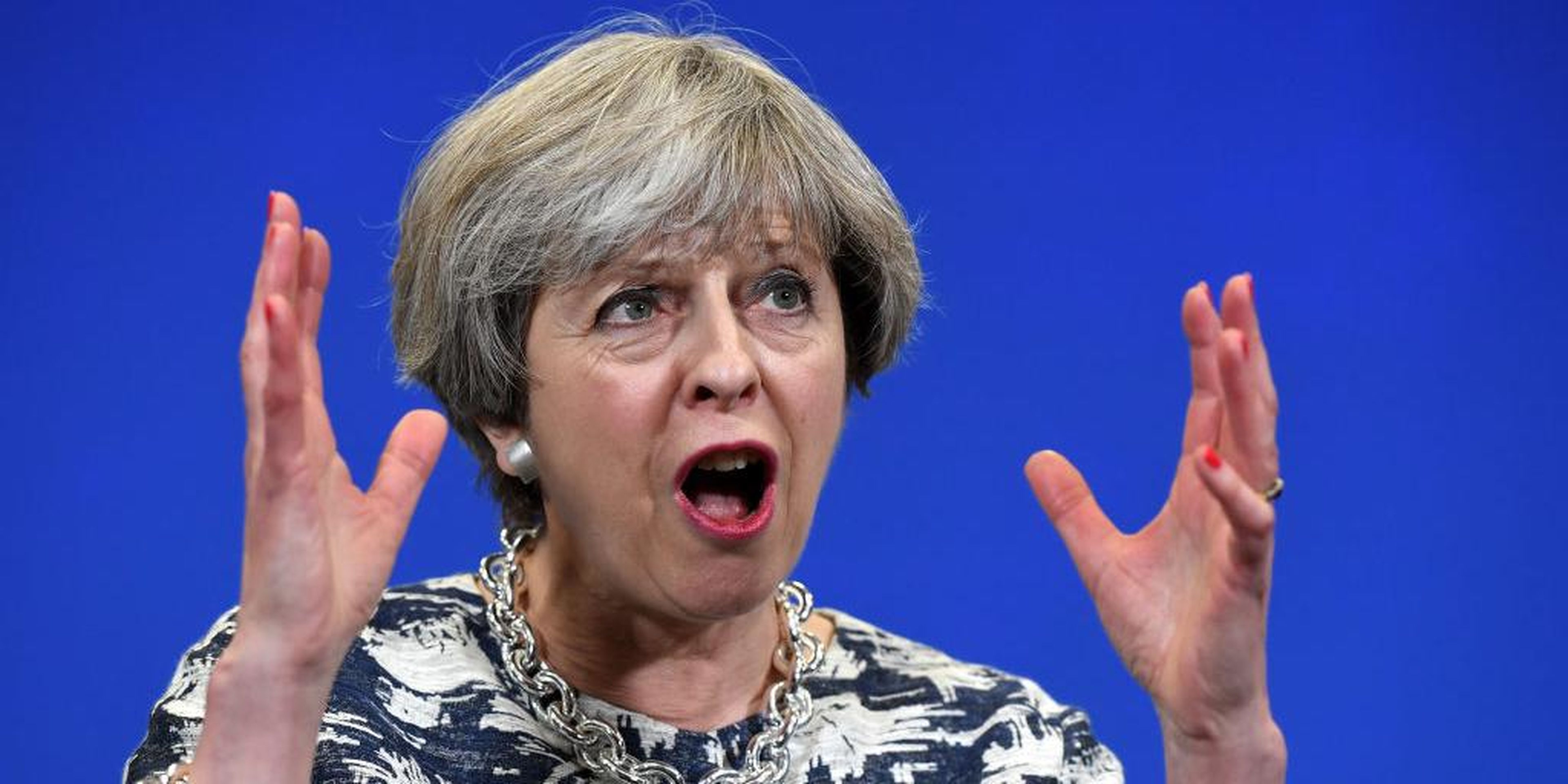 Theresa May ha sacado a la luz las últimas advertencias sobre un Brexit sin acuerdo.