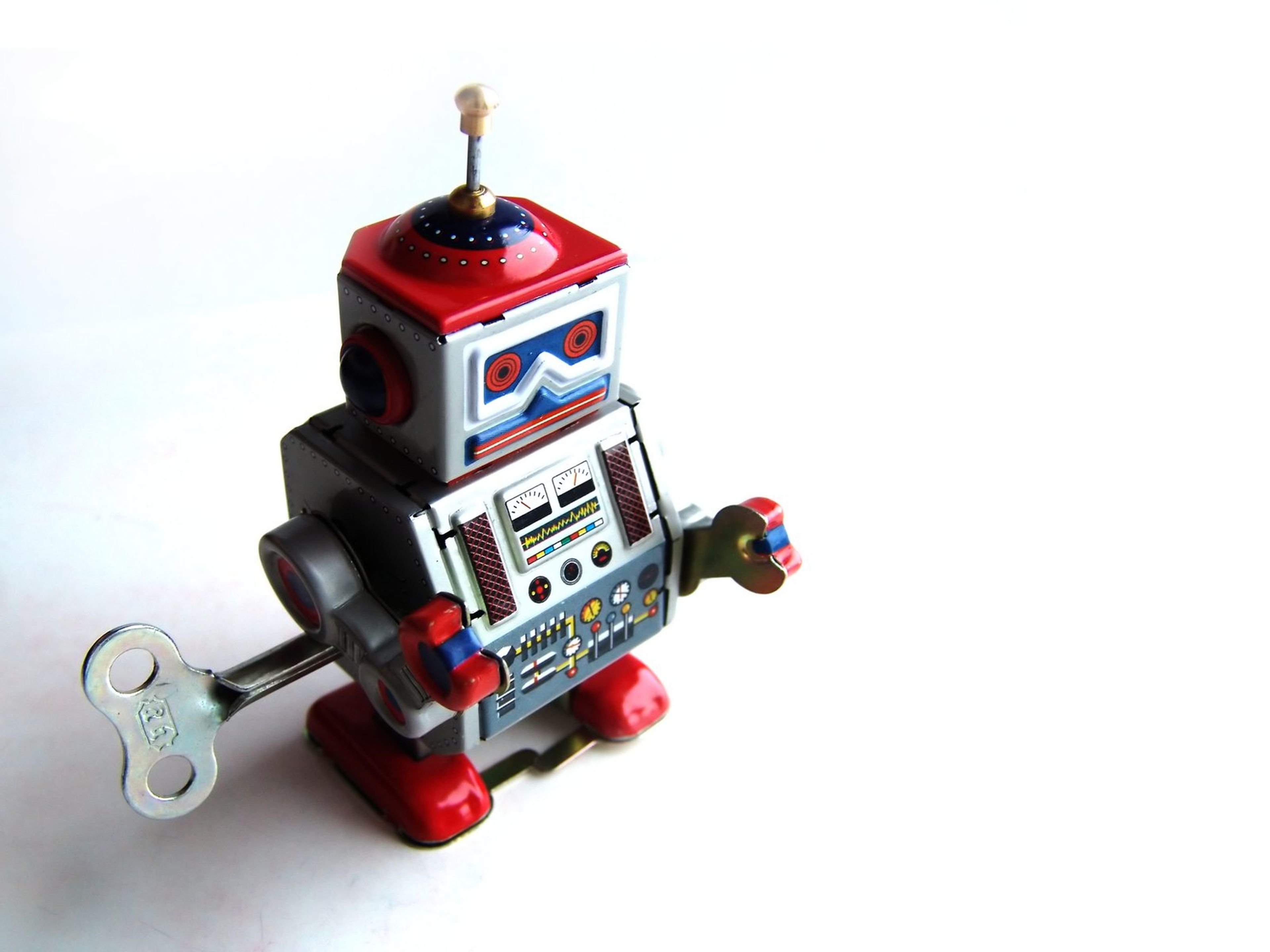 Pequeño robot de juguete