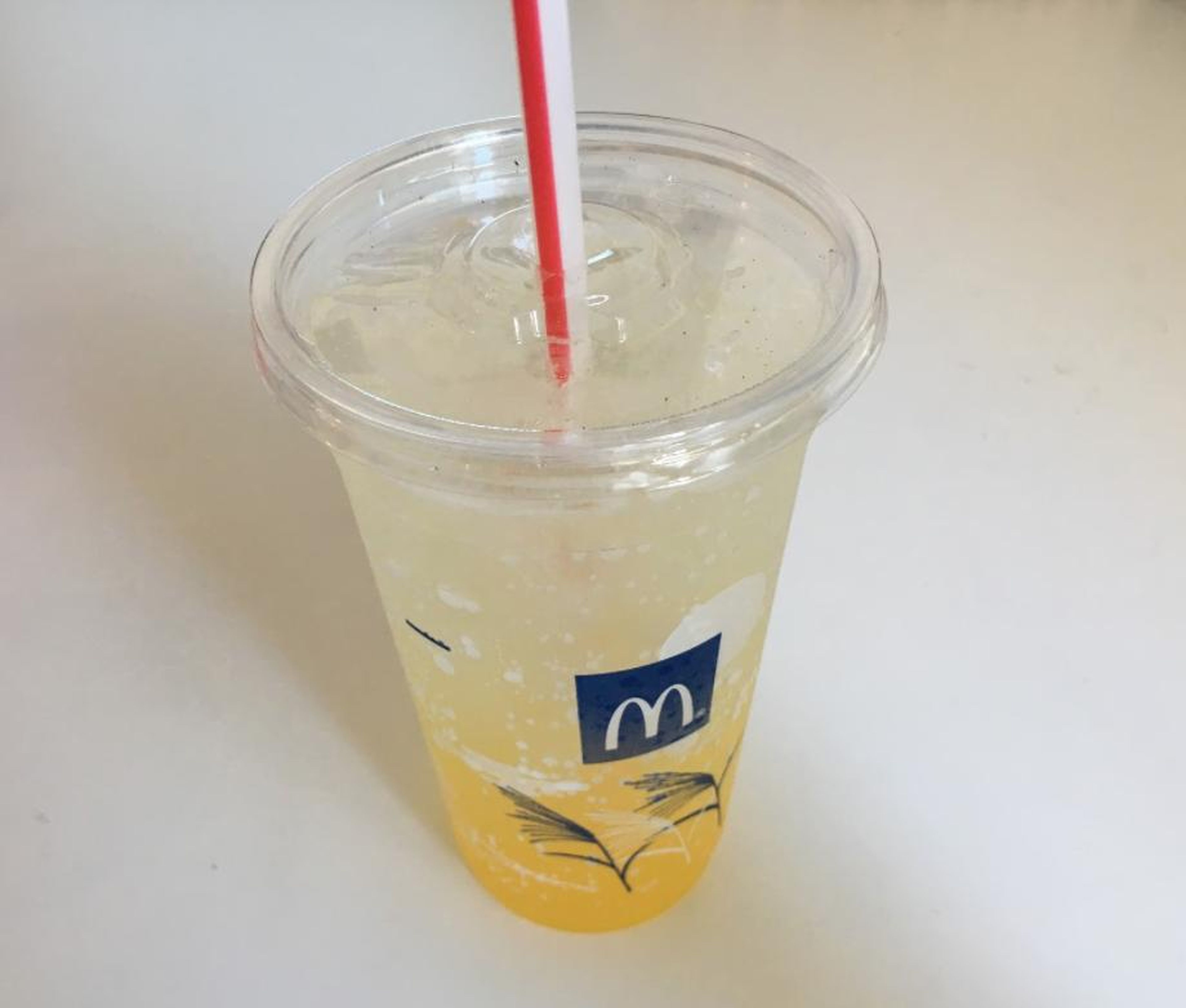 We also tried the Yuzu McFizz. This was supposed to have the sour-sweet citrus flavor that the Yuzu has. However, it was like drinking a yellow, more citrus-flavored Sprite.