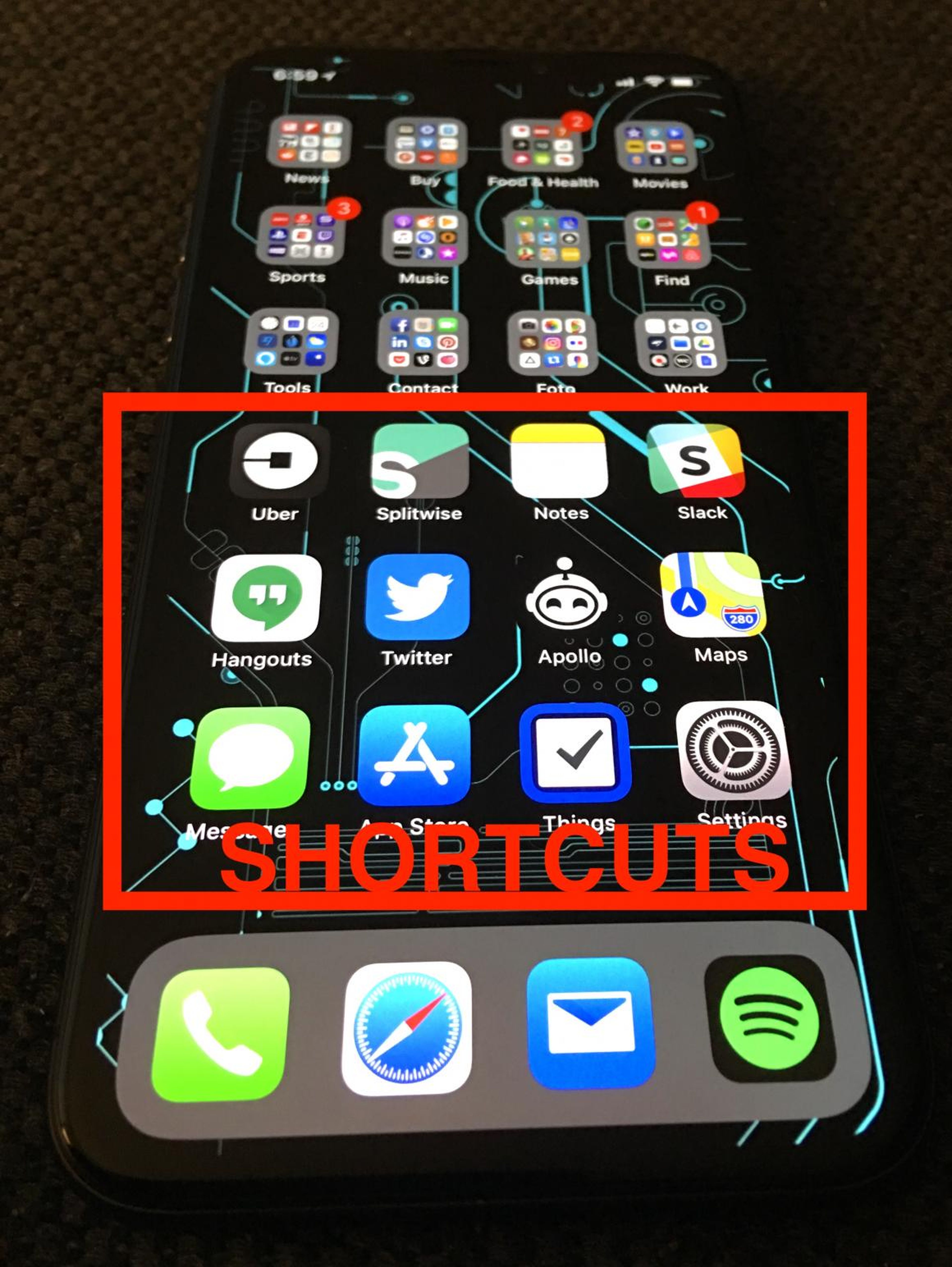 Above the Dock are all my Shortcuts: I use these 12 apps very often, so I don't organize them into folders — out of sight, out of mind, you know — and I keep all of them lower on the screen so they're easier to reach with my thumb
