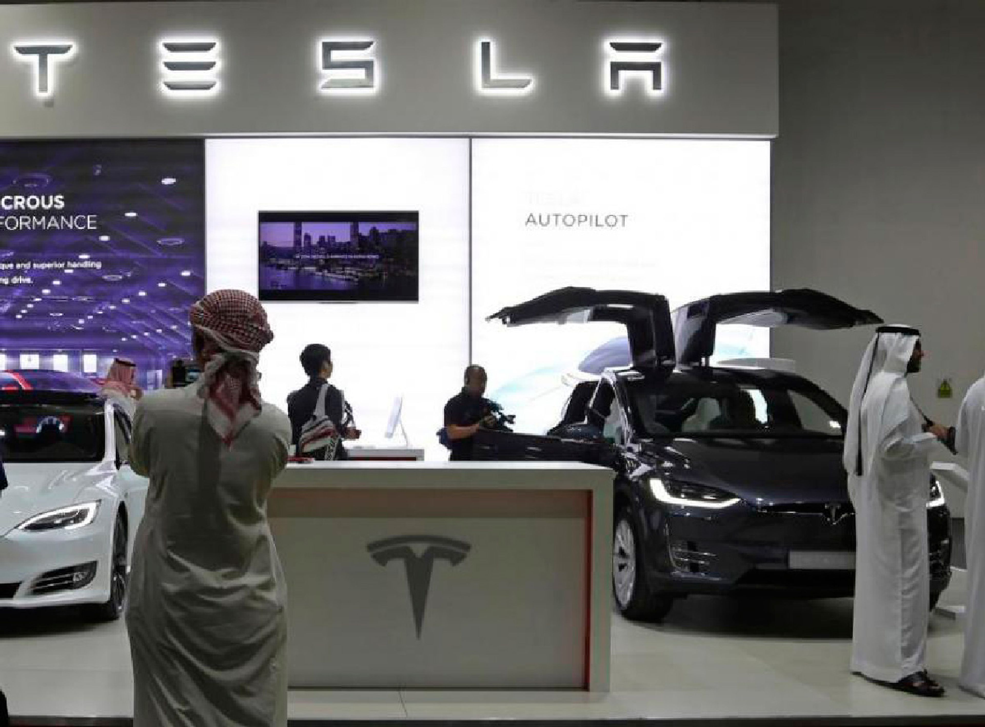 Tesla abrió su primer concesionario en Oriente Medio (Dubai) a finales de 2017.