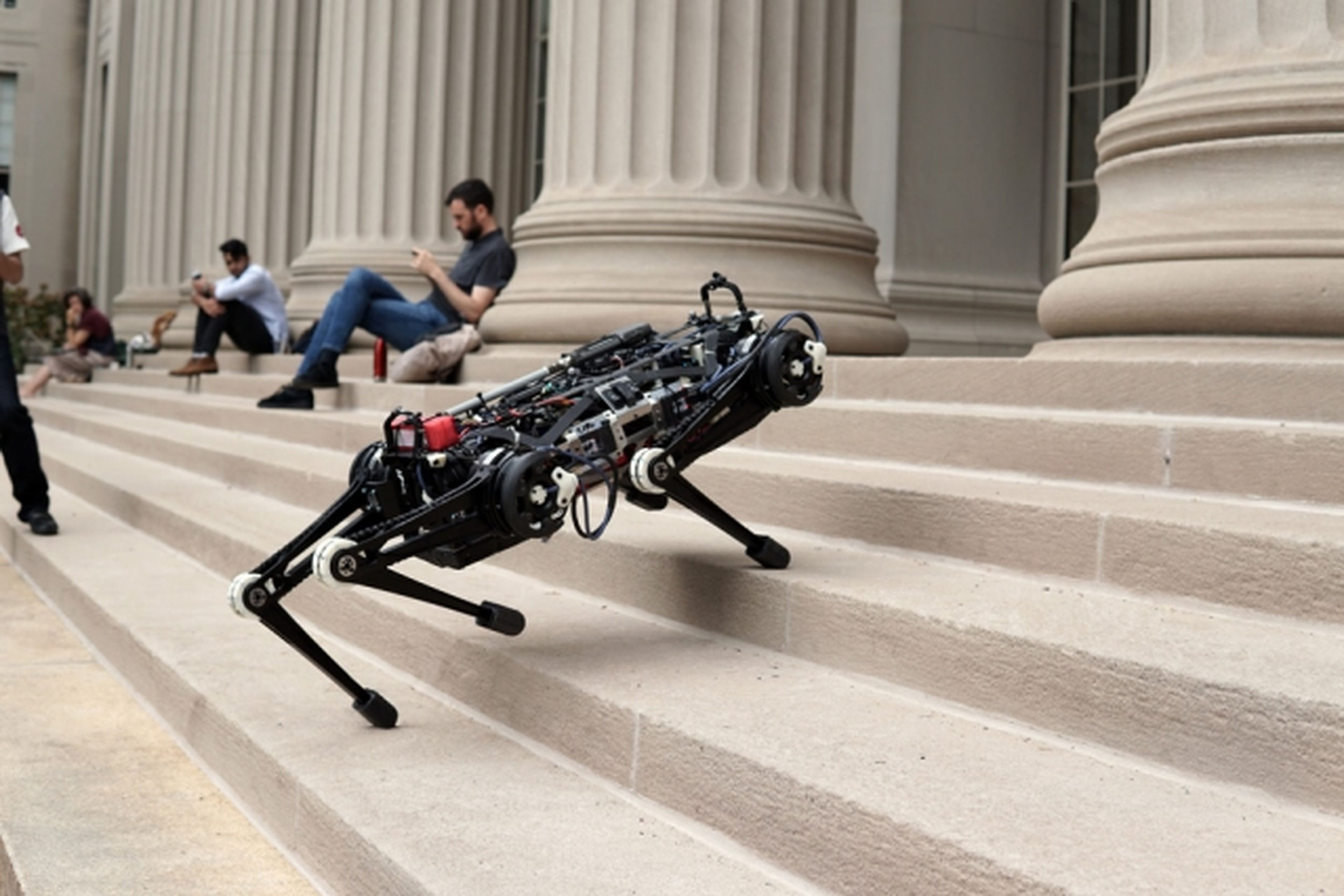 Cheetah 3, el robot del MIT inspirado en los movimientos y reflejos de los gatos