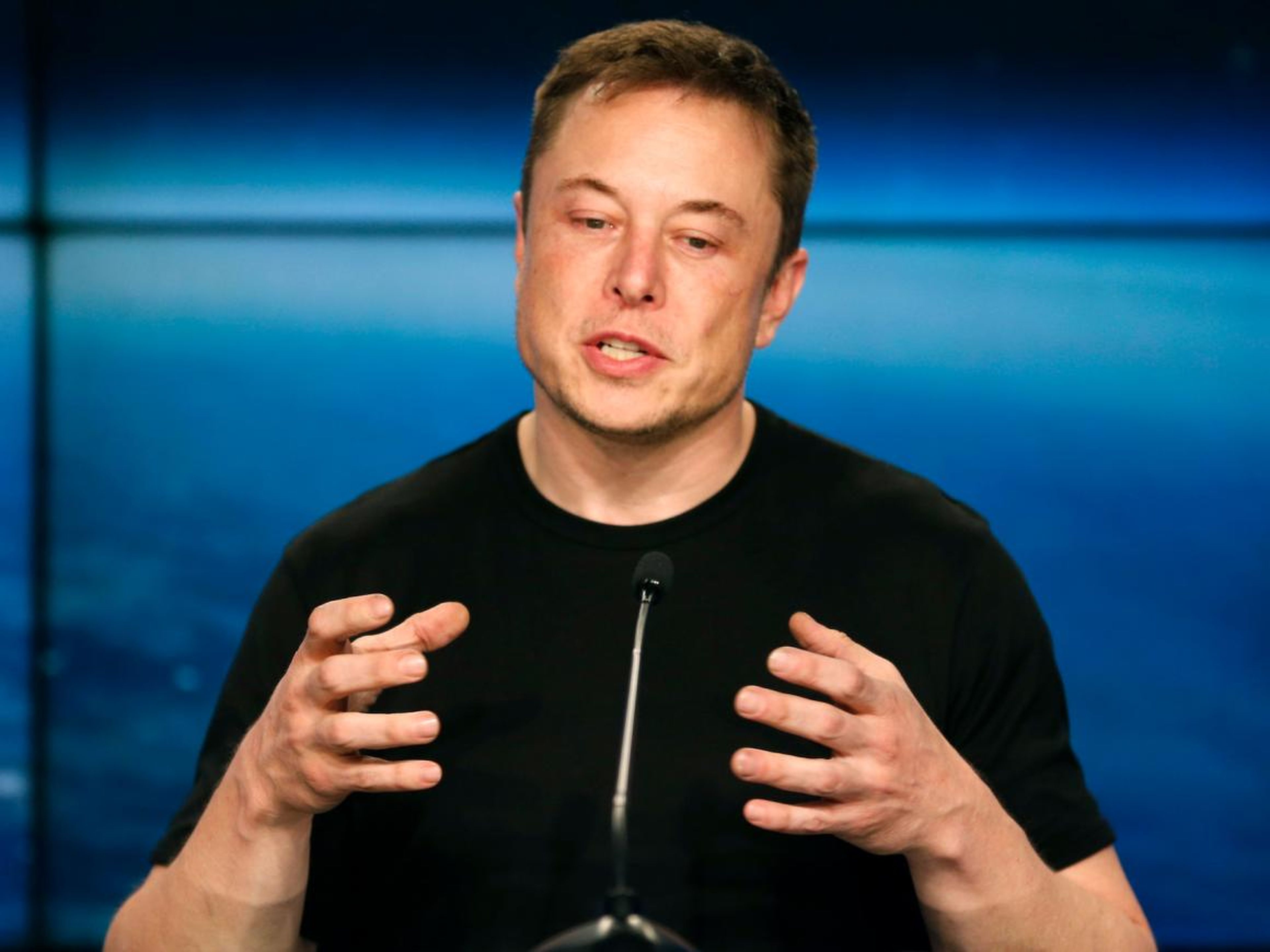 Что есть илон маск. Илон Маск. Илон Маск Тесла. Elon Musk Tesla. Илон Маск фото.