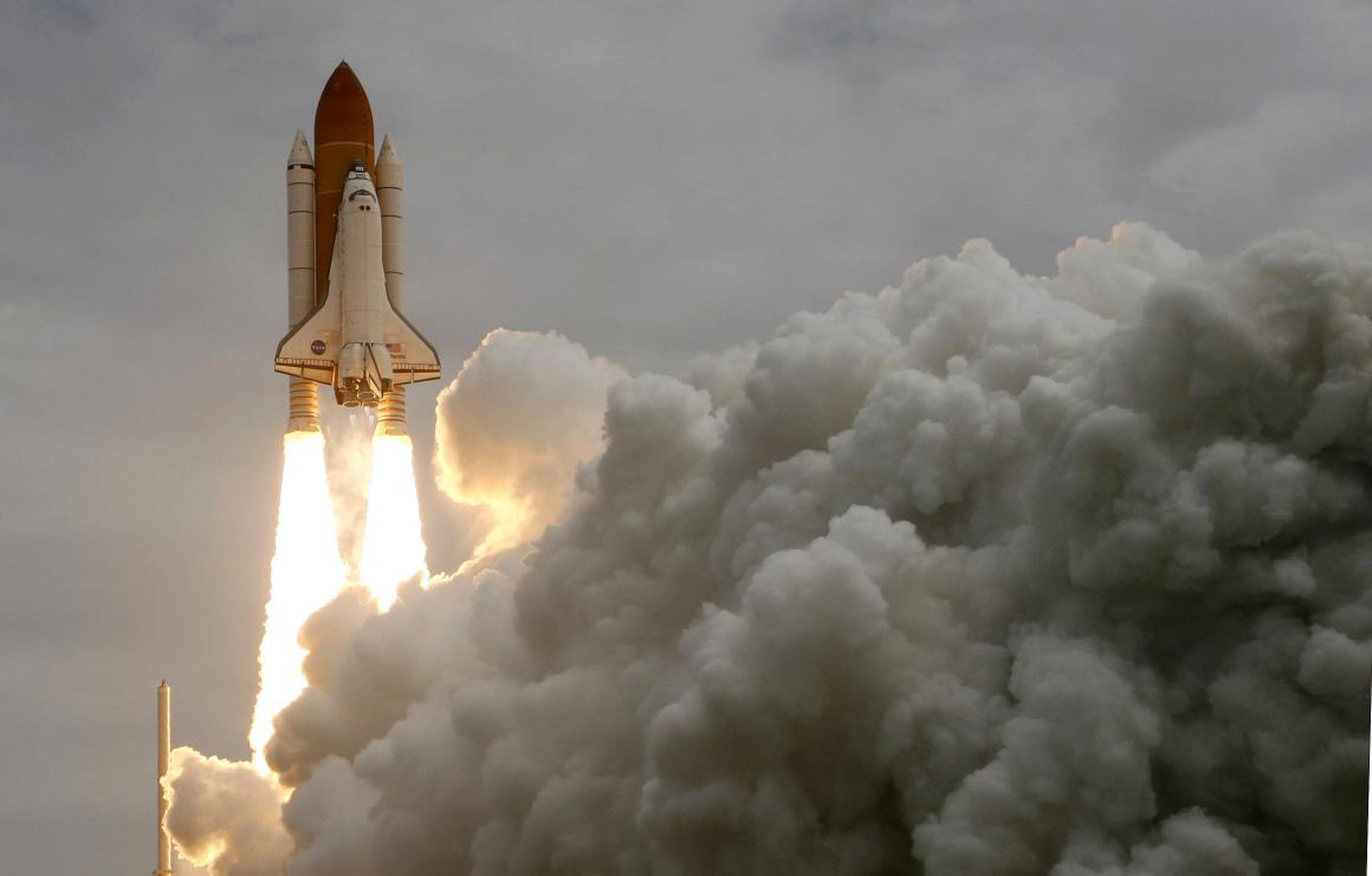 The space shuttle Atlantis STS-135 lifts off from launch pad at the Kennedy Space Center.