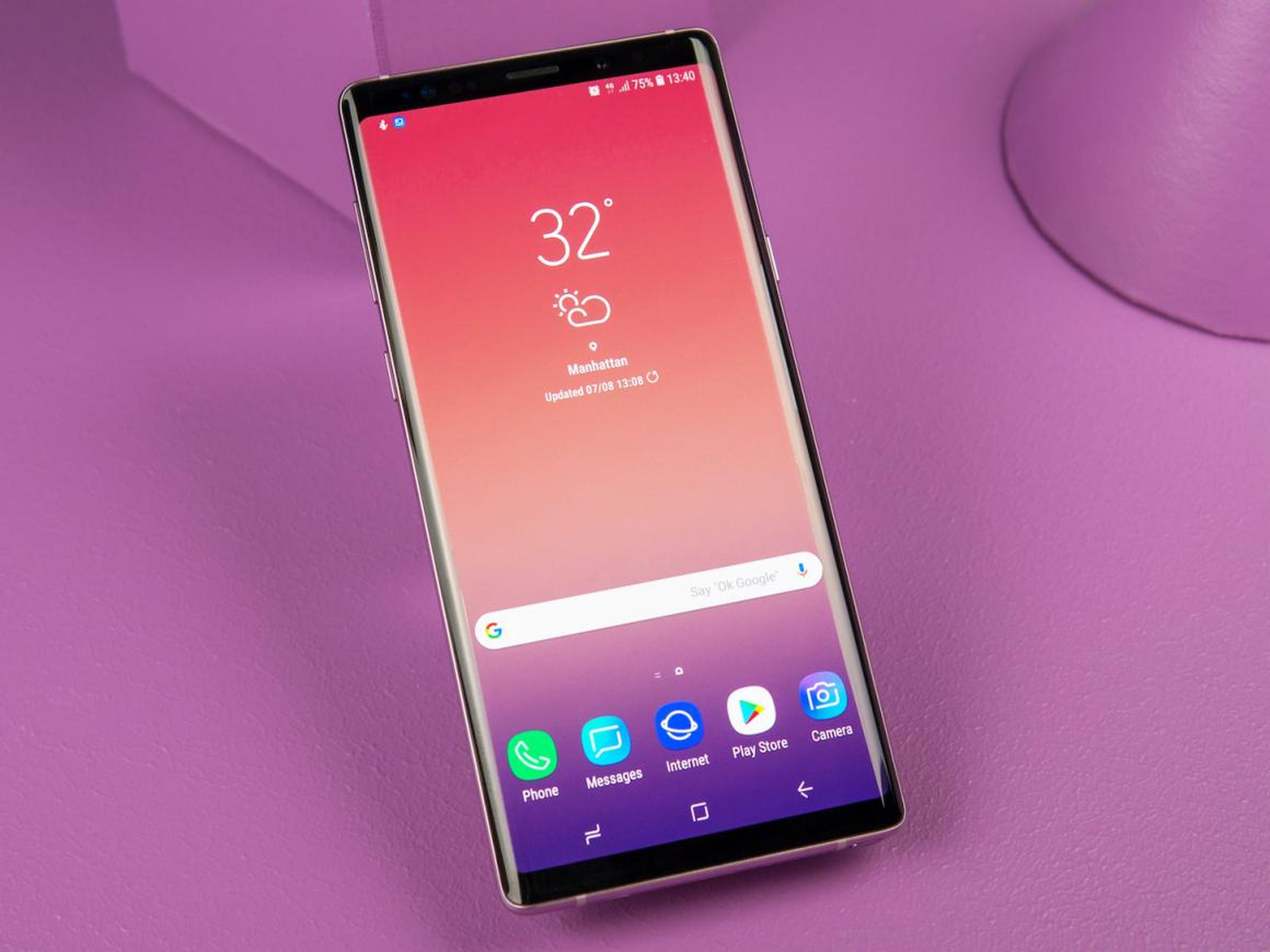 The Galaxy Note 9 has a larger and better screen.
