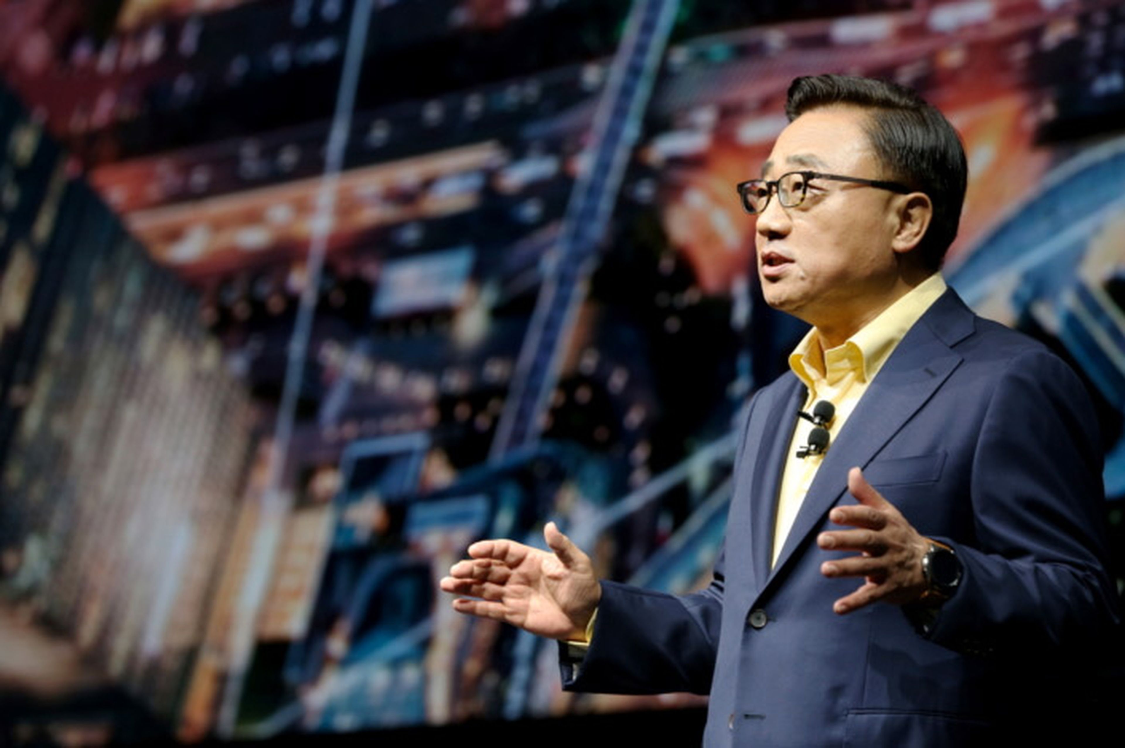 DJ Koh, Presidente y CEO de Samsung Electronics, durante una conferencia en China.