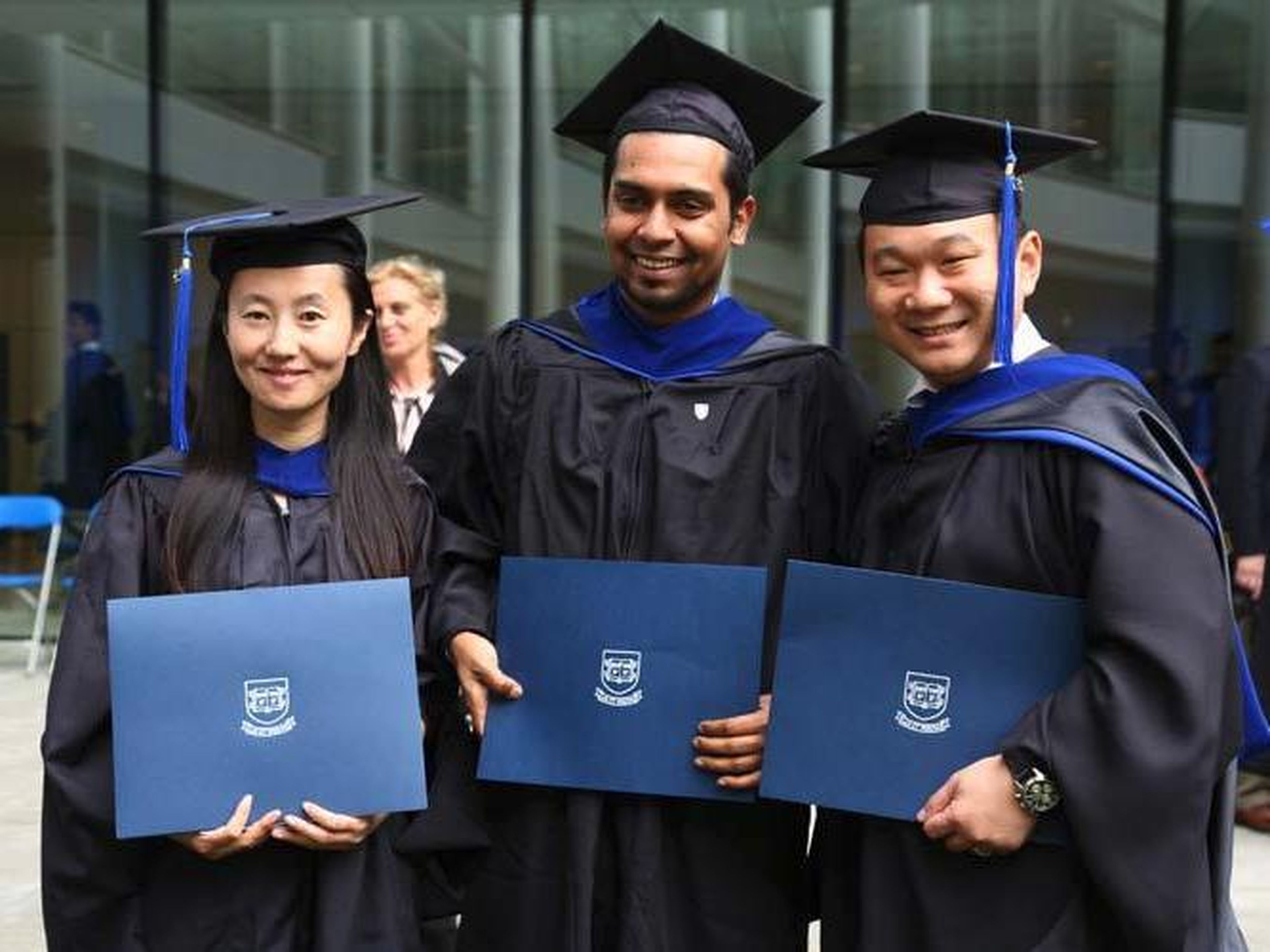 18. Yale grads earn an average post-graduation salary of $110K to $120K.