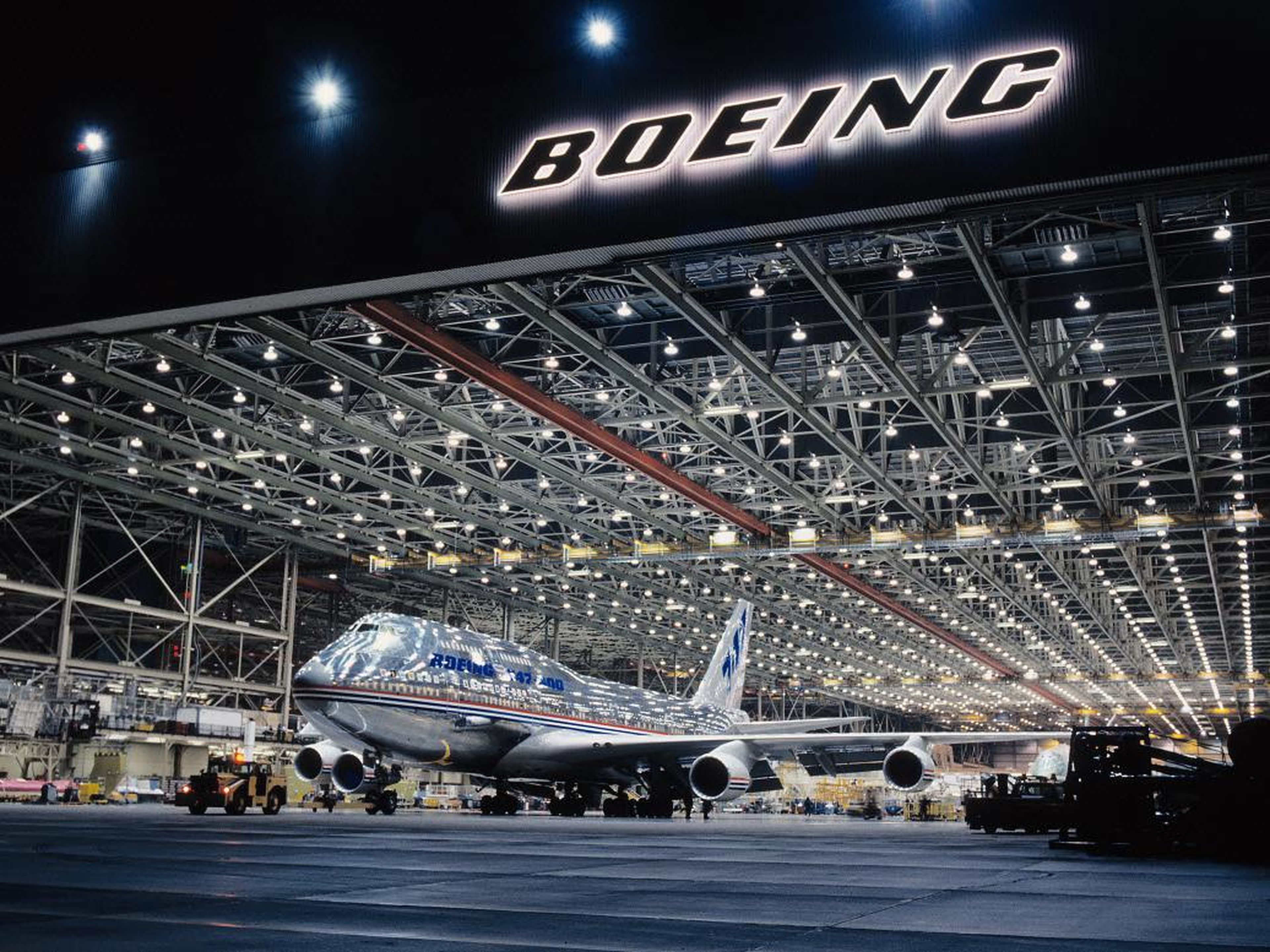 ... the Boeing 747-400. Airbus wanted to produce an aircraft even bigger than Boeing's latest jumbo jet — with lower operating costs.