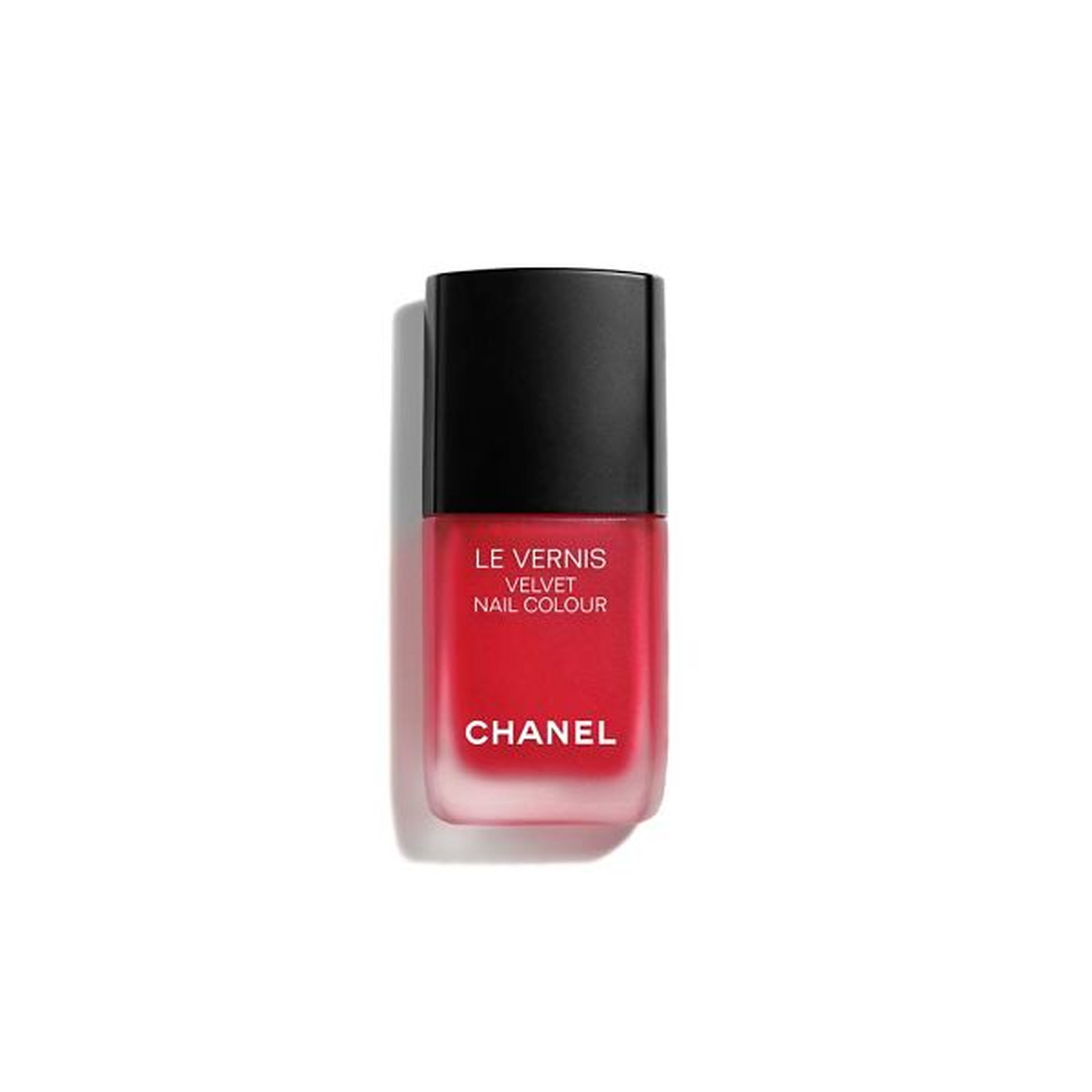 El brillo de uñas Le Vernis Velvet de Chanel