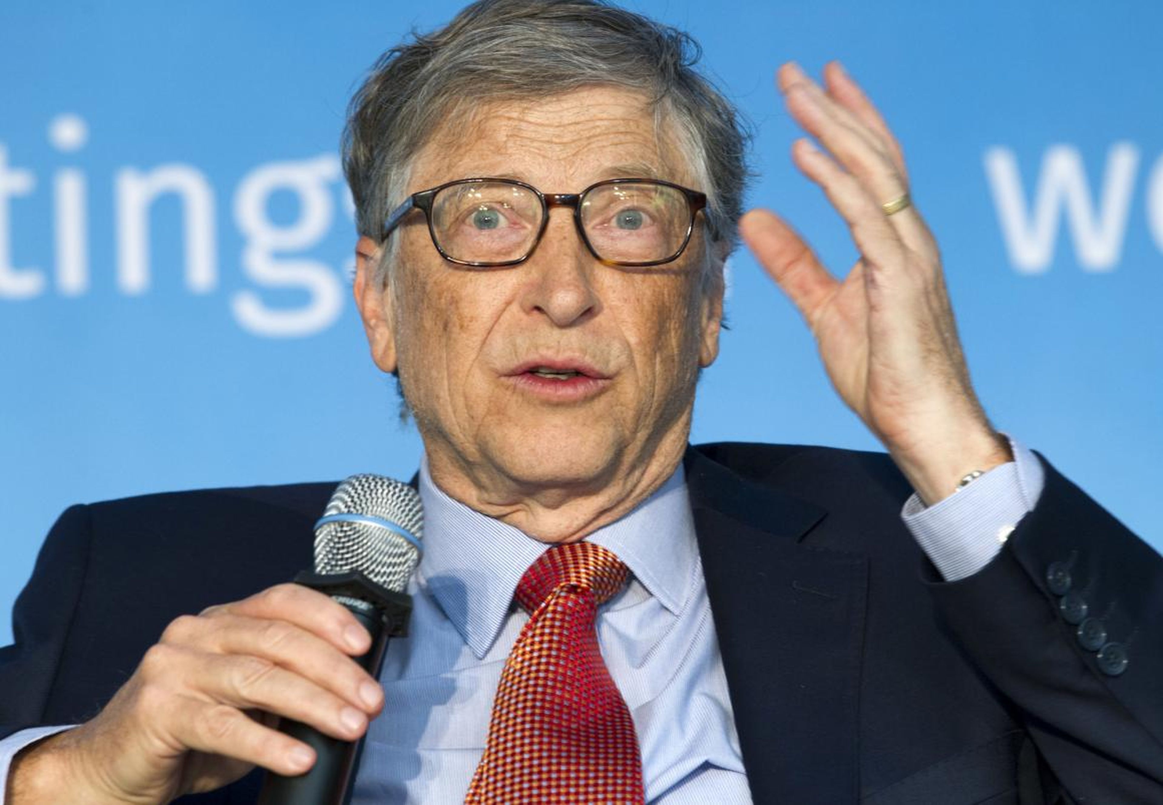 El copresidente de la Fundación Bill y Melinda Gates, Bill Gates, habla en el jurado Construyendo el capital humano: un proyecto para el mundo, durante las reuniones de primavera del Banco Mundial / FMI, en Washington, el sábado 21 de abril de 2018.