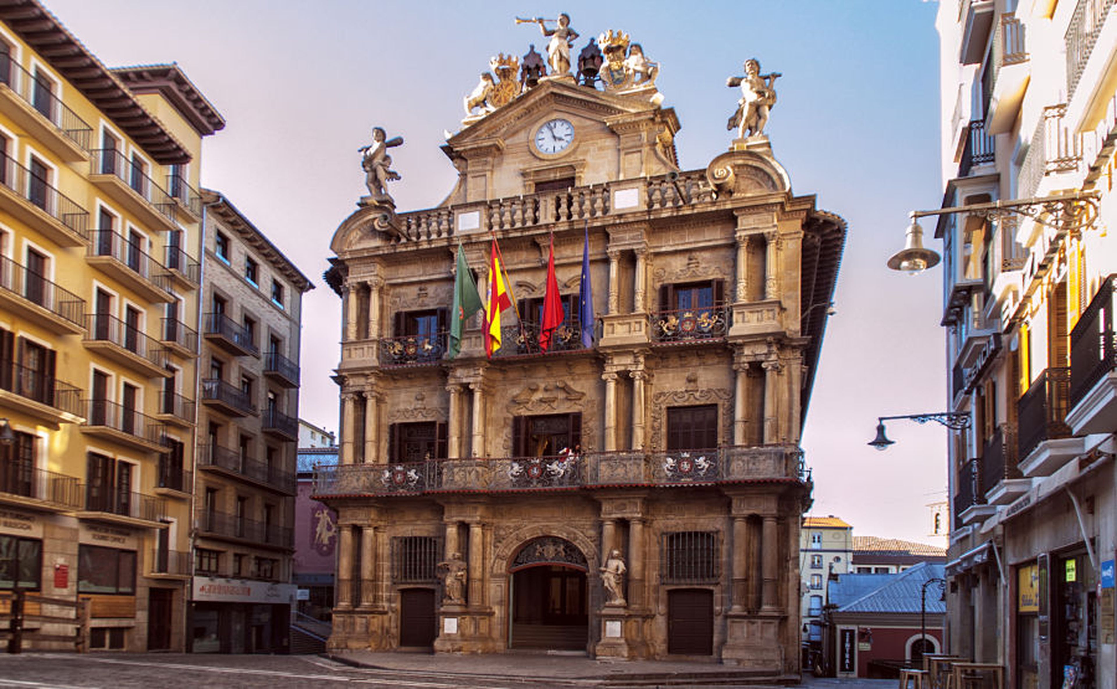 La plaza del Ayuntamiento de Pamplona (Navarra)