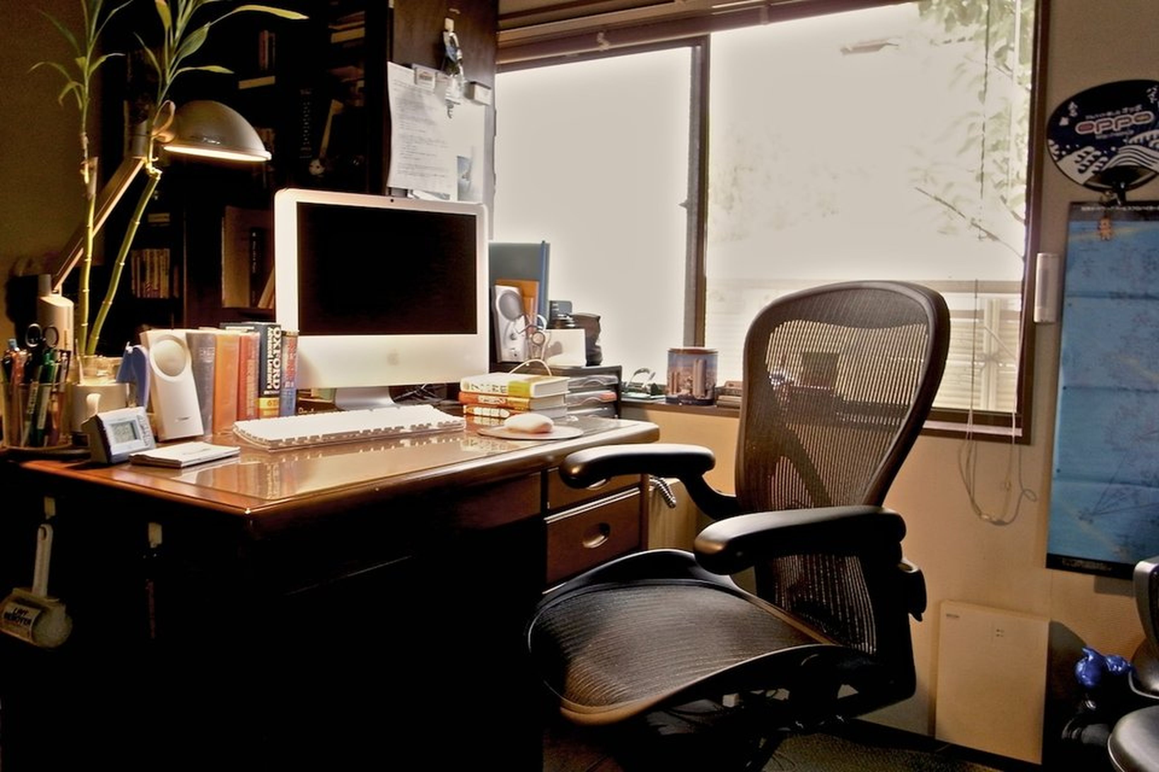 Una buena silla de escritorio ayuda a trabajar cómodamente