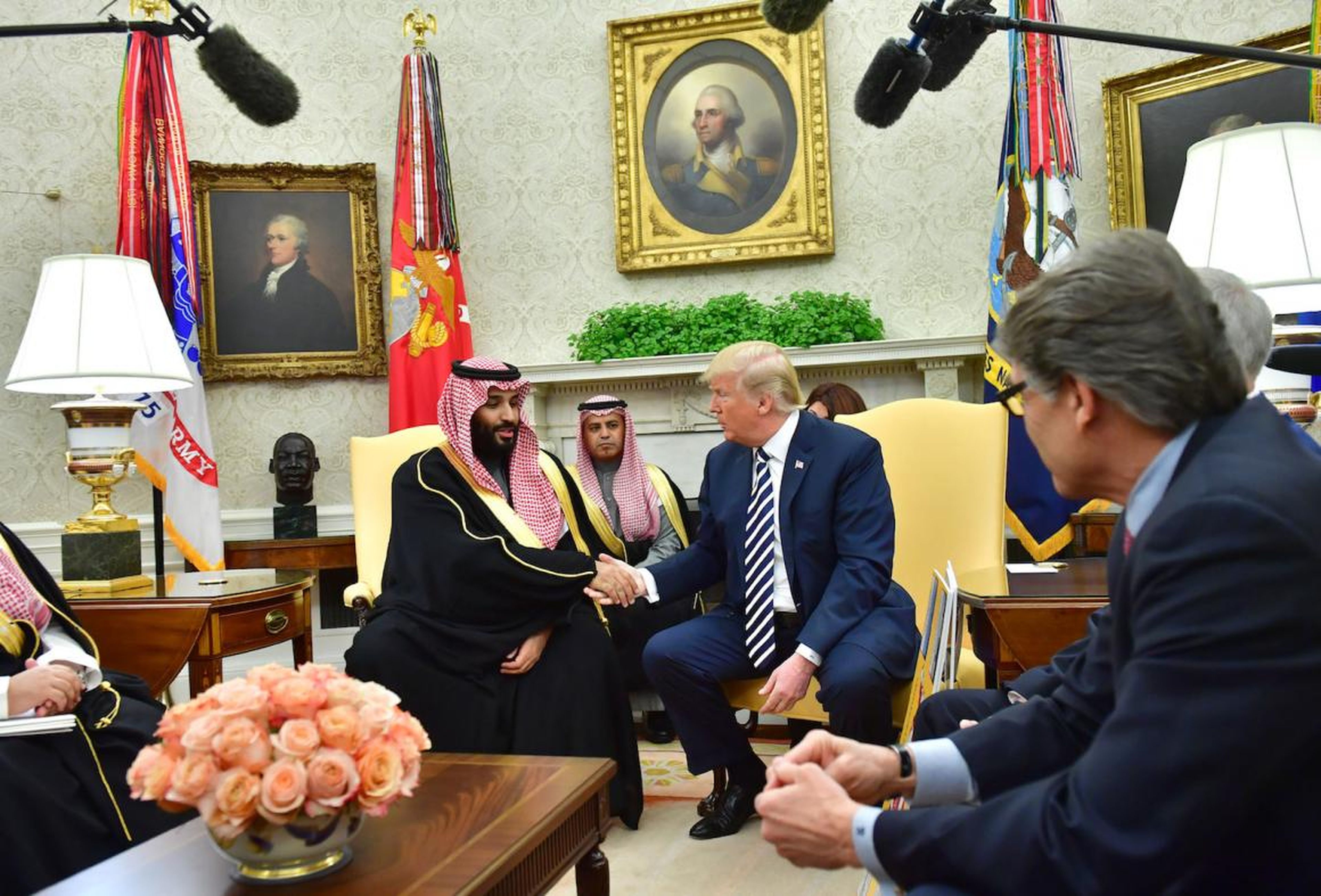 El Príncipe Mohammed con Donald Trump en el Despacho Oval