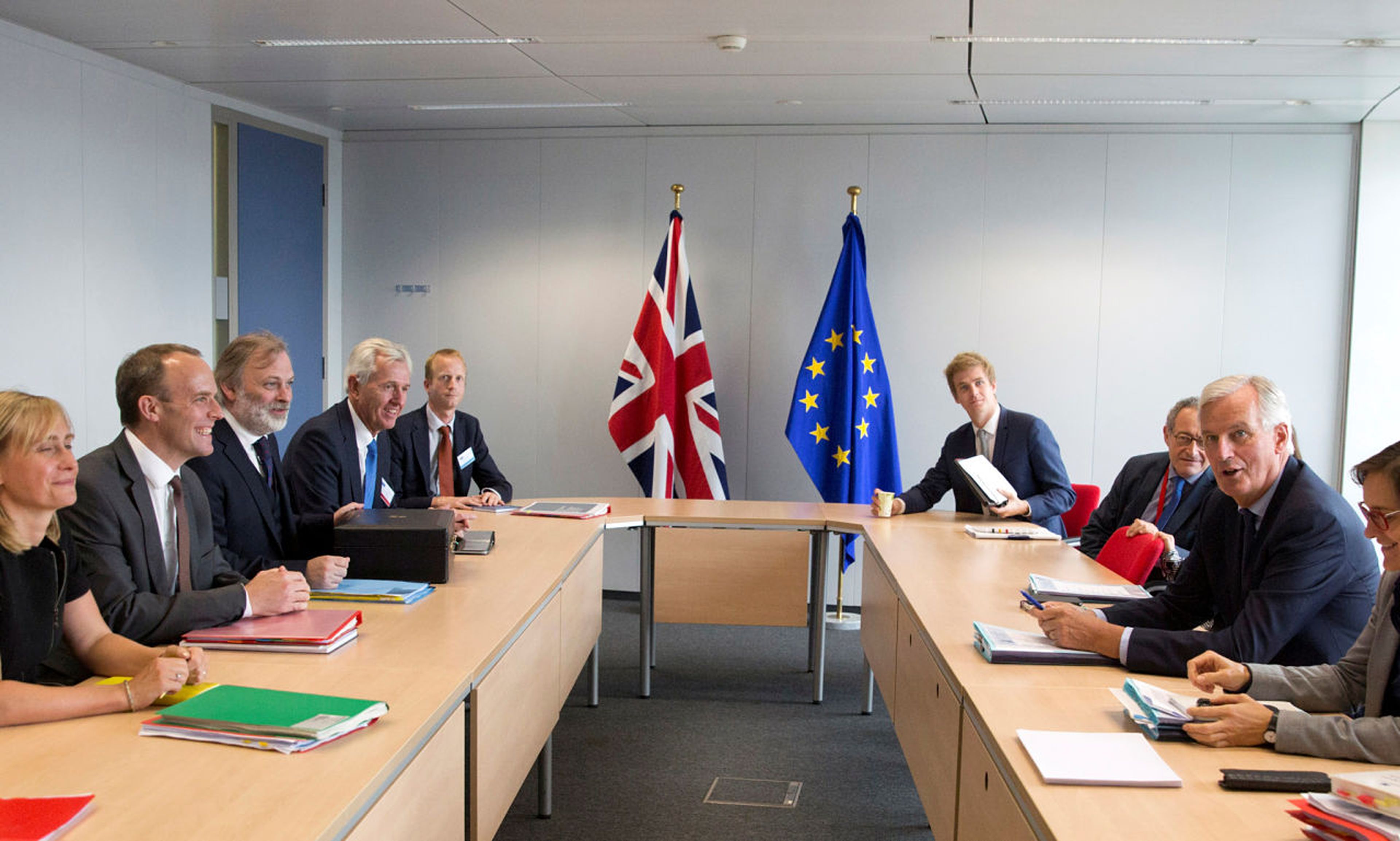 El secretario británico para el Brexit, Dominic Raab, y el jefe negociador comunitario, Michel Barnier, en su reunión del 6 de septiembre en Bruselas