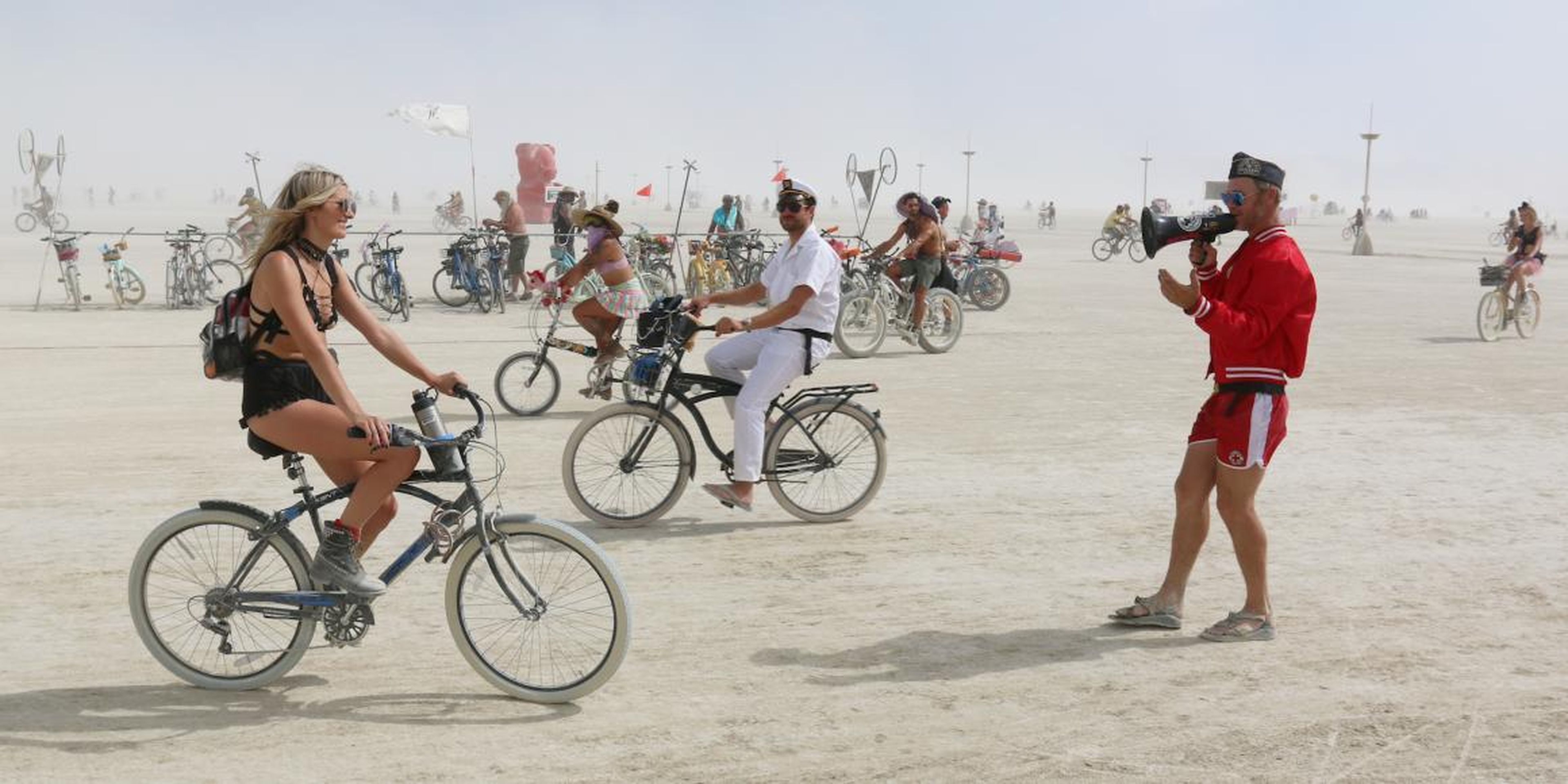 Así es visitar Burning Man, uno de los eventos más salvajes y surrealistas del mundo