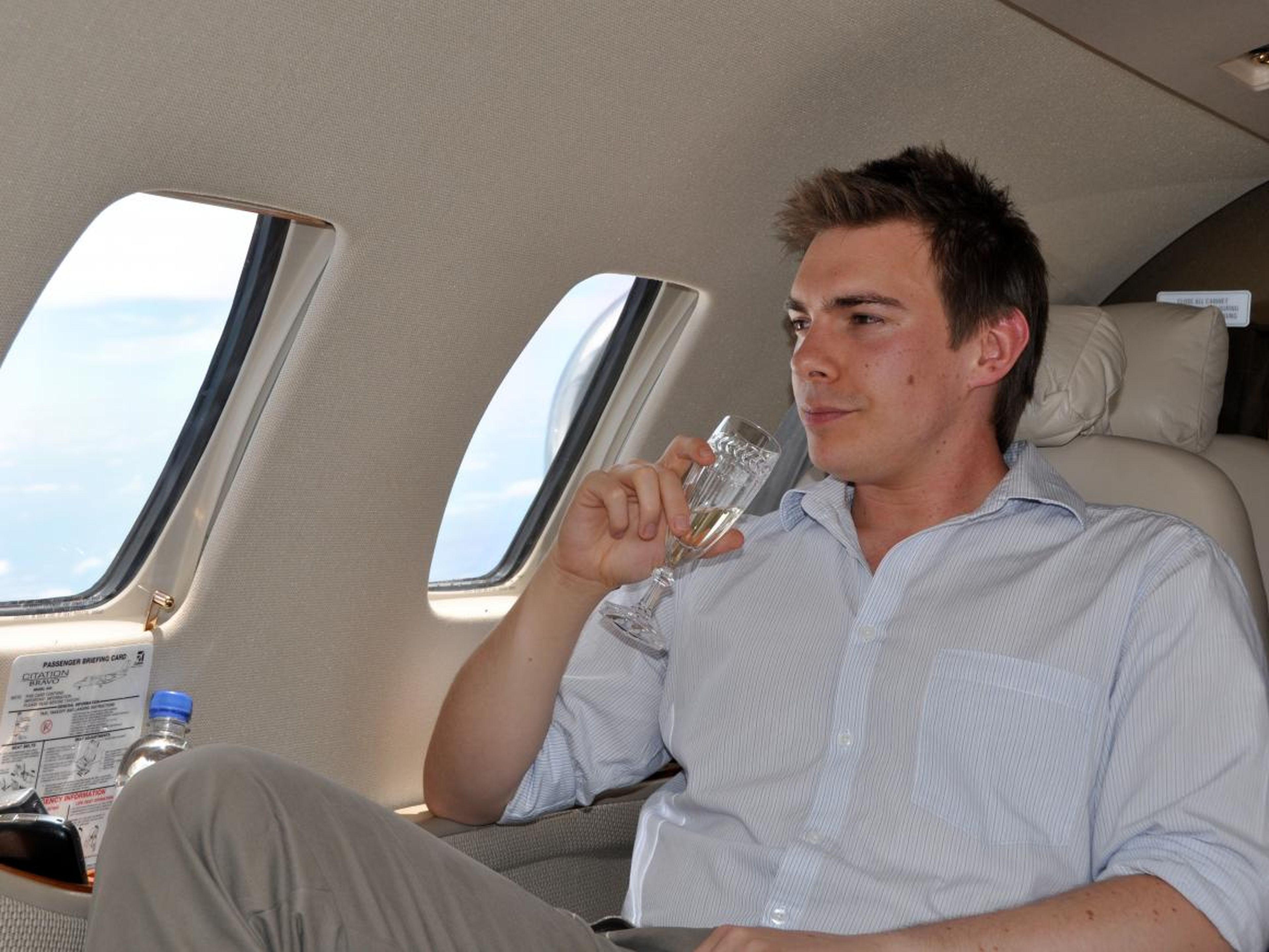 A 2.5-hour flight on a small private jet that can hold four passengers will likely cost you at least $4,000 per hour.