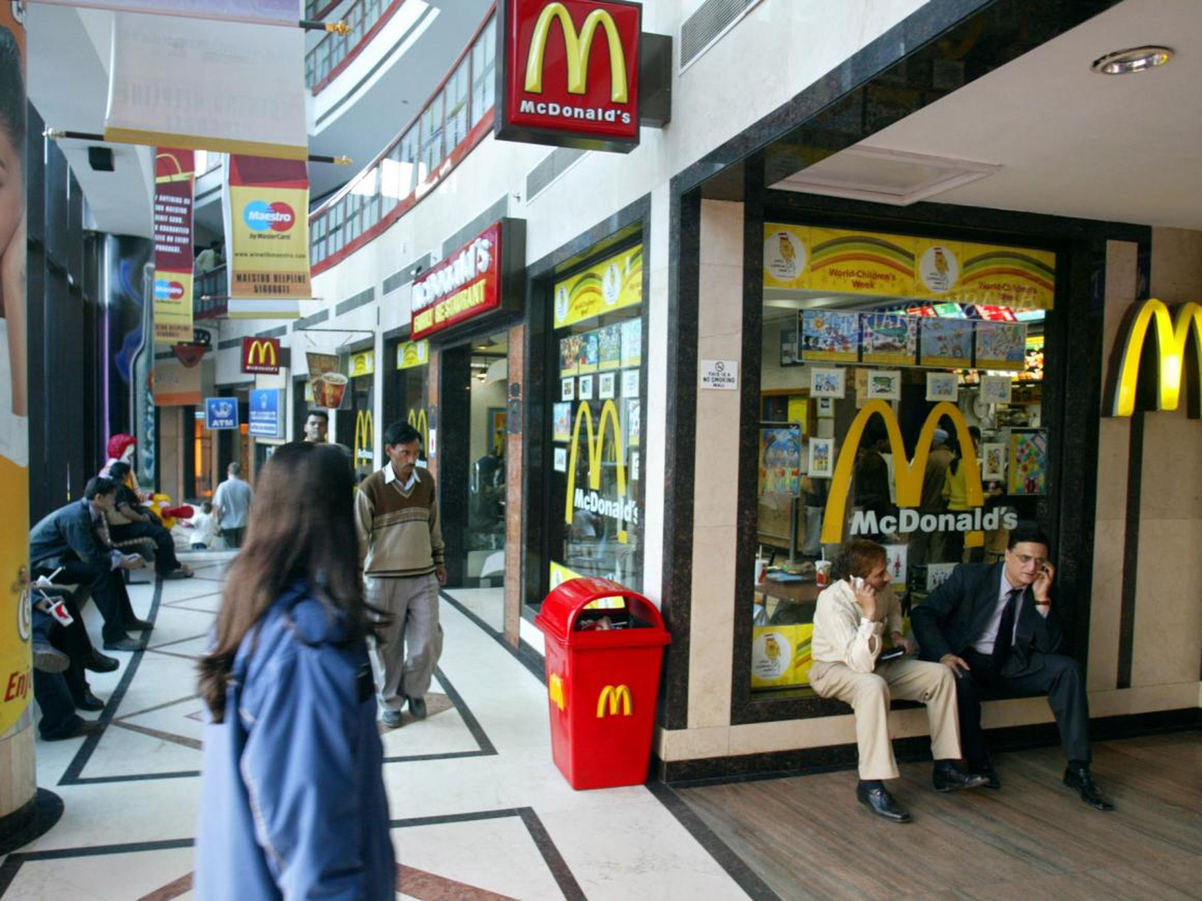 This McDonald's in Delhi looks very similar to its locations in the US.